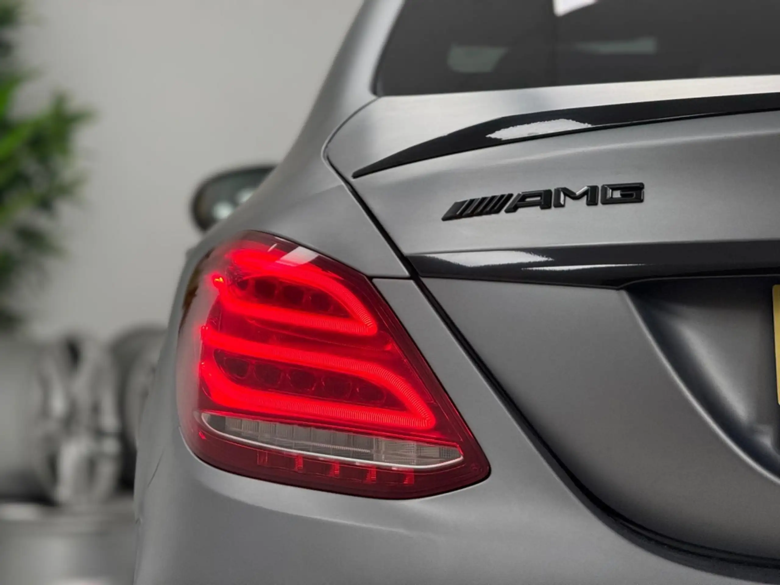 Mercedes-Benz - C 43 AMG