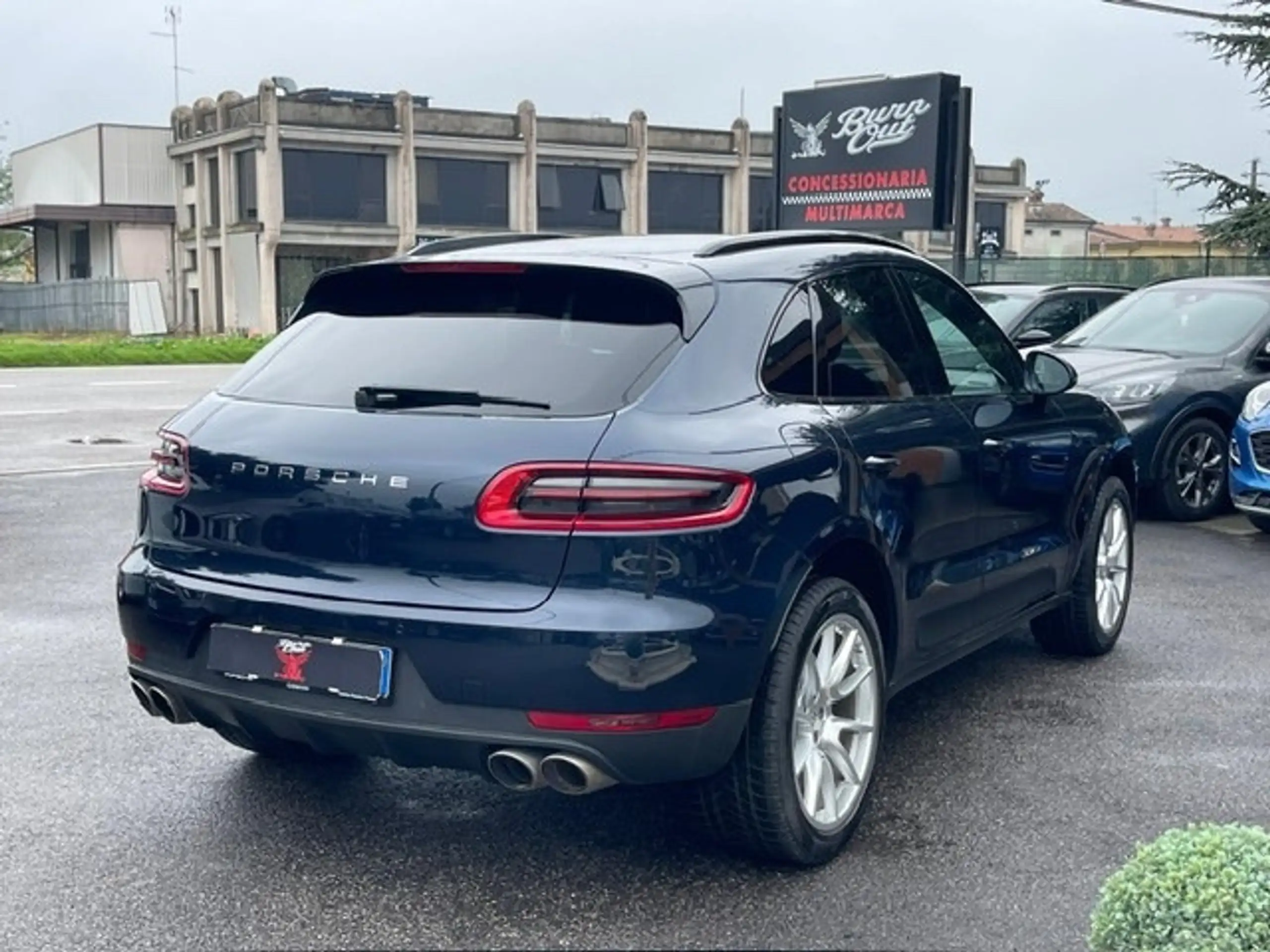 Porsche - Macan