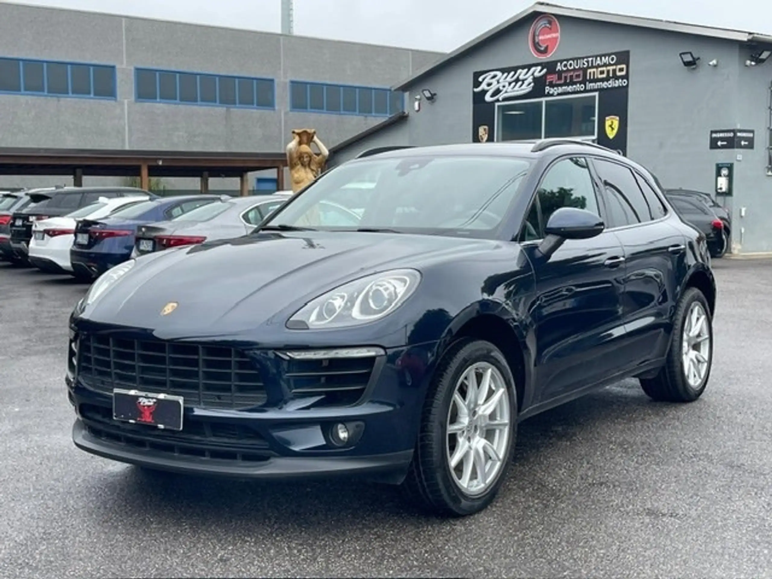 Porsche - Macan