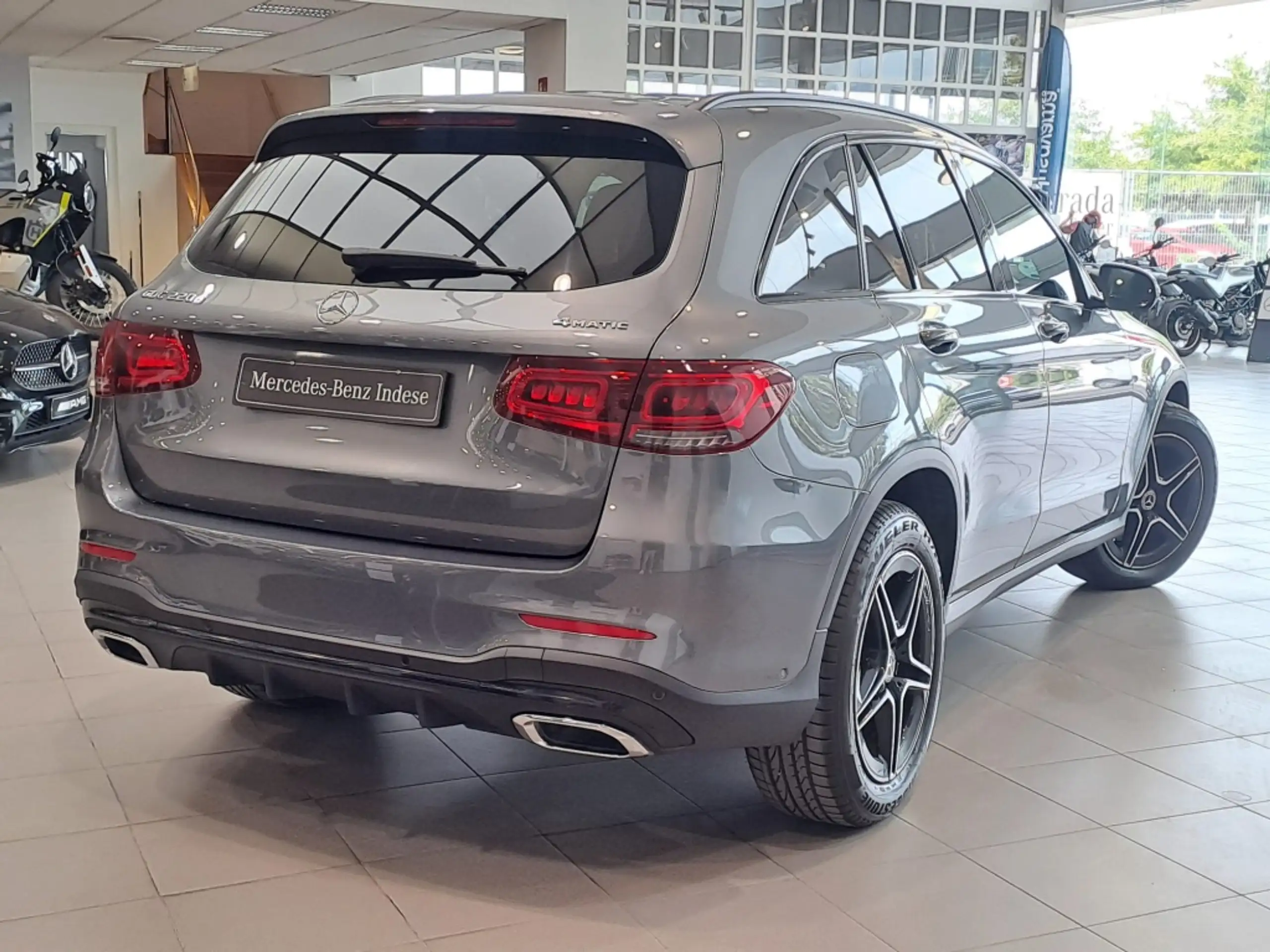 Mercedes-Benz - GLC 220