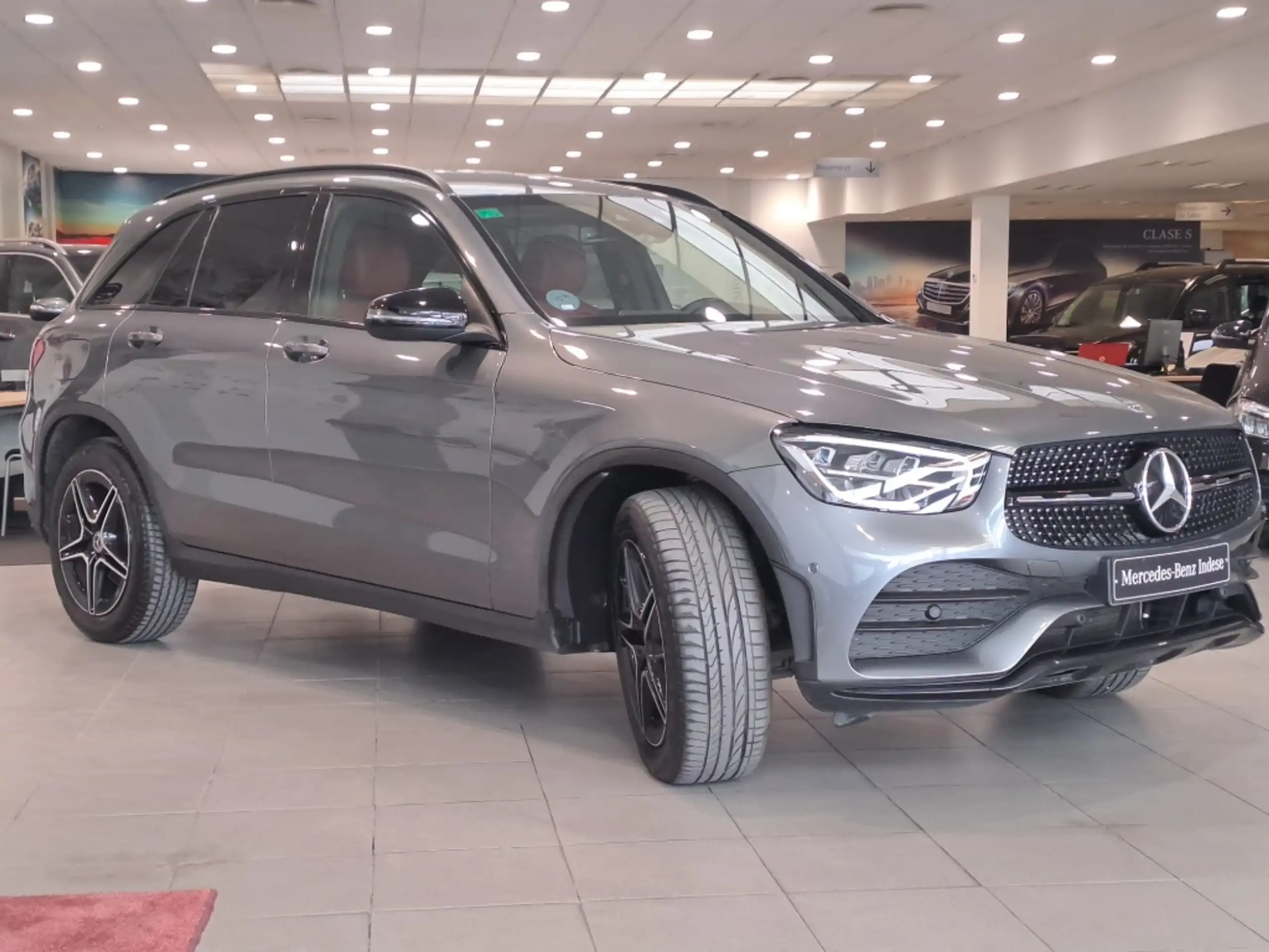 Mercedes-Benz - GLC 220