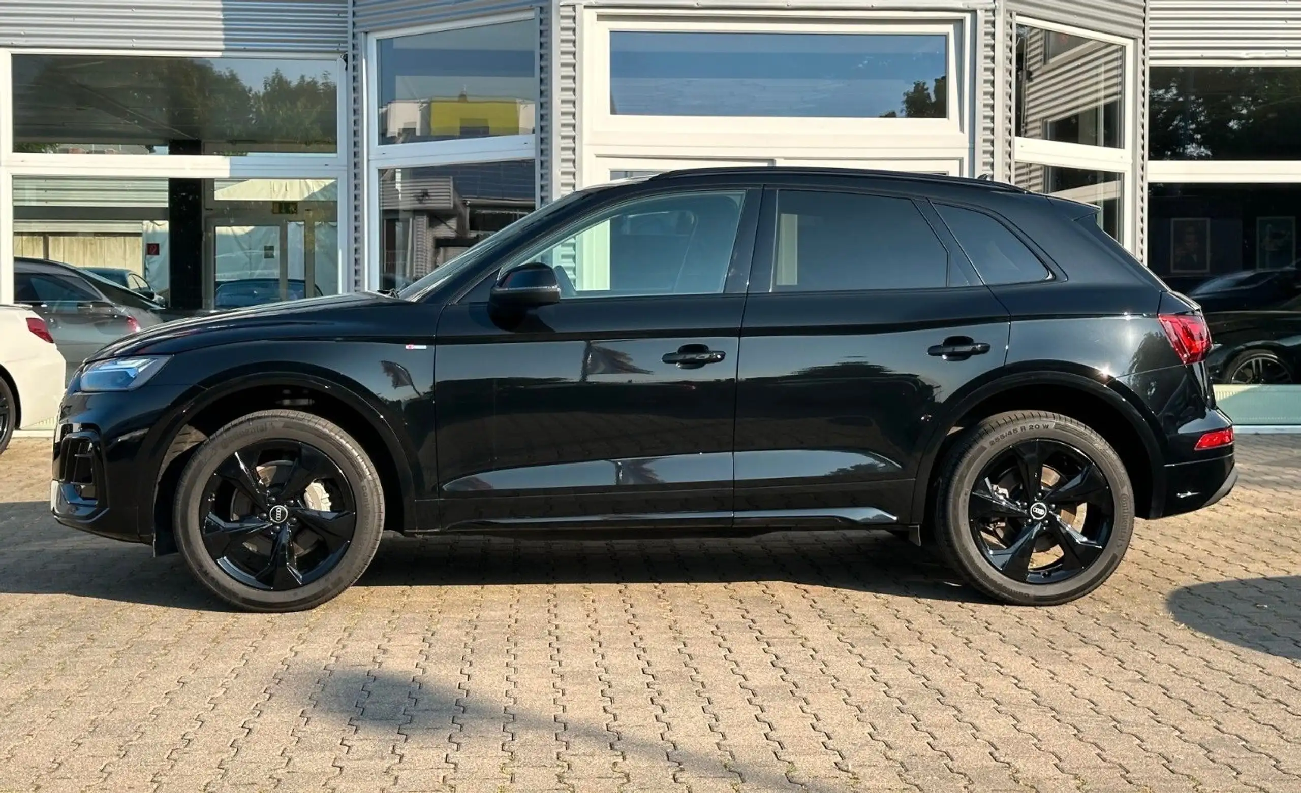 Audi - Q5