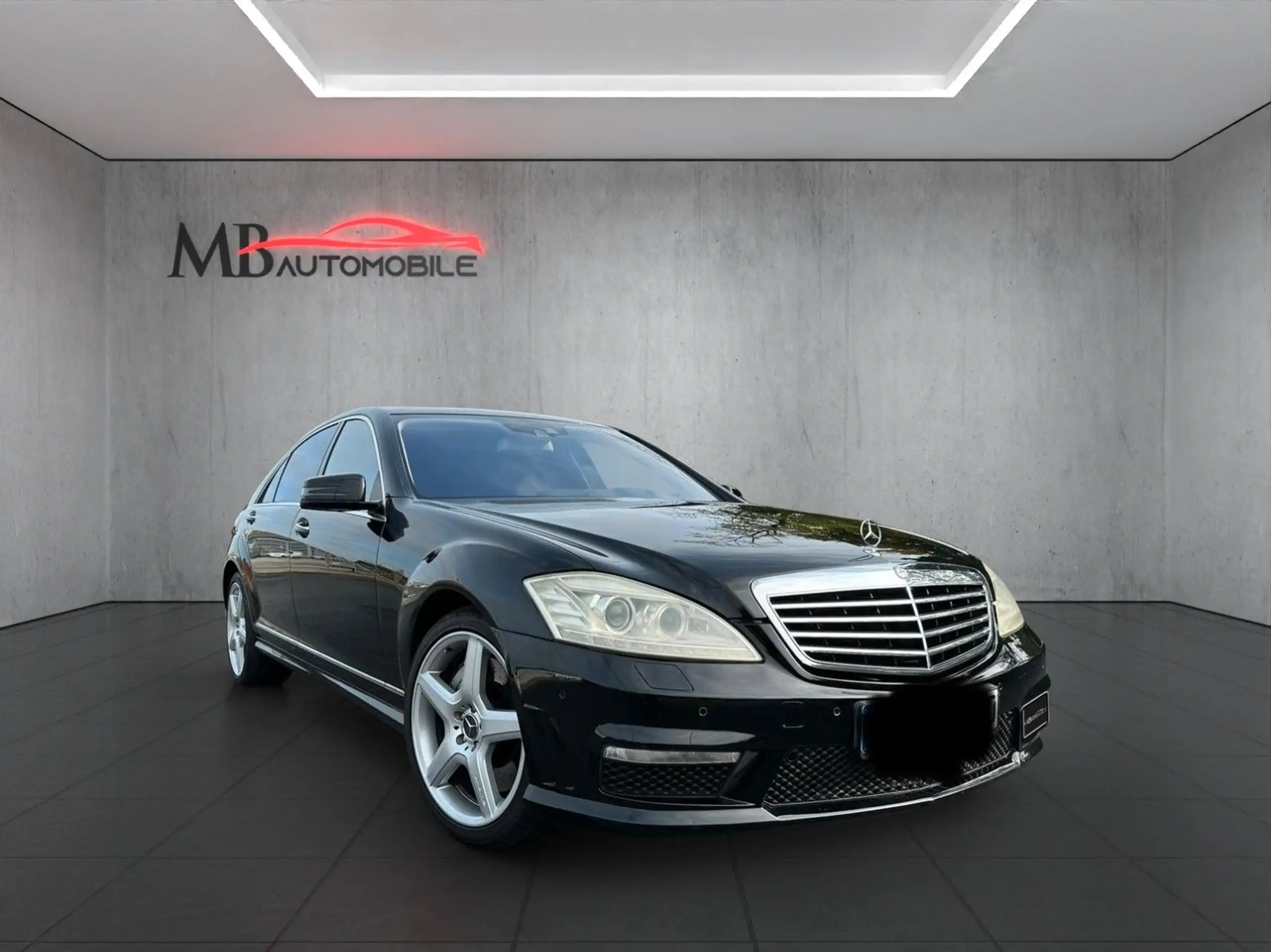 Mercedes-Benz - S 63 AMG