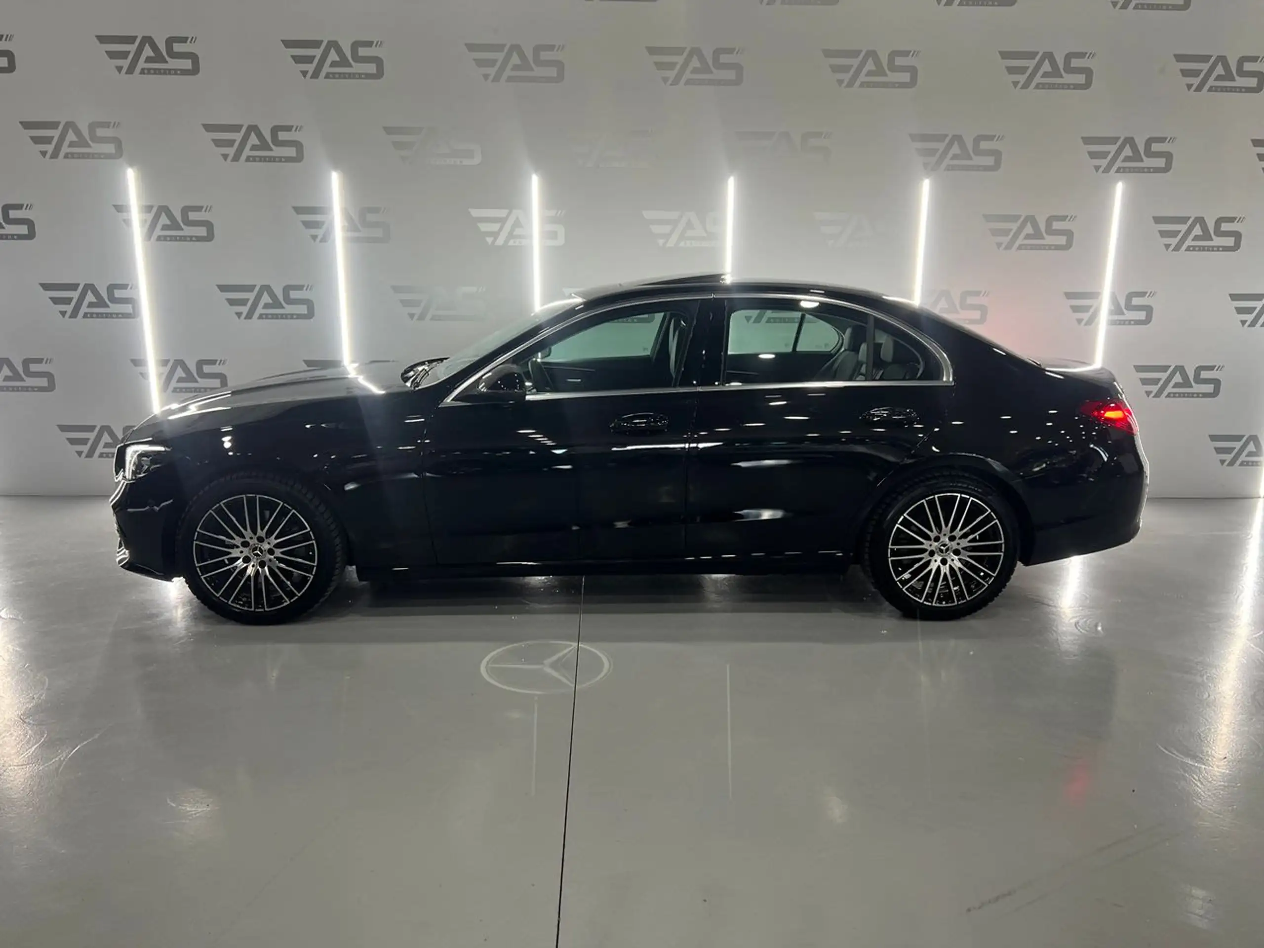 Mercedes-Benz - C 220