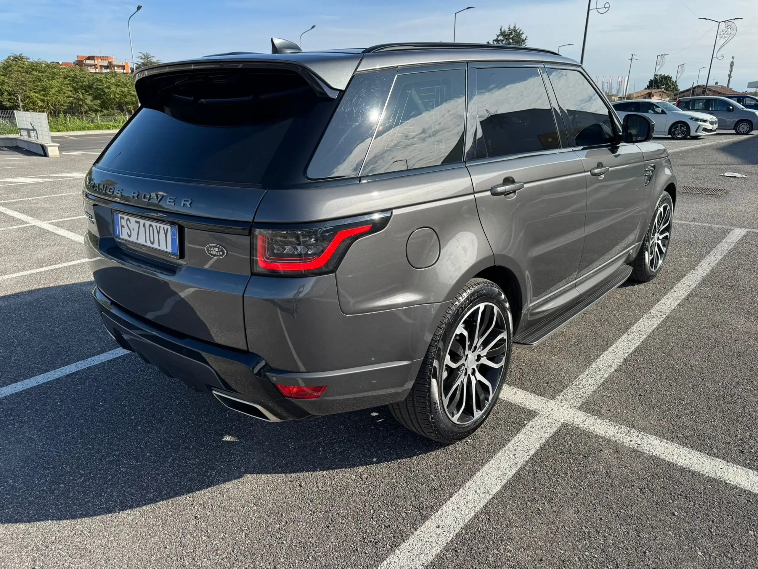 Land Rover - Range Rover Sport