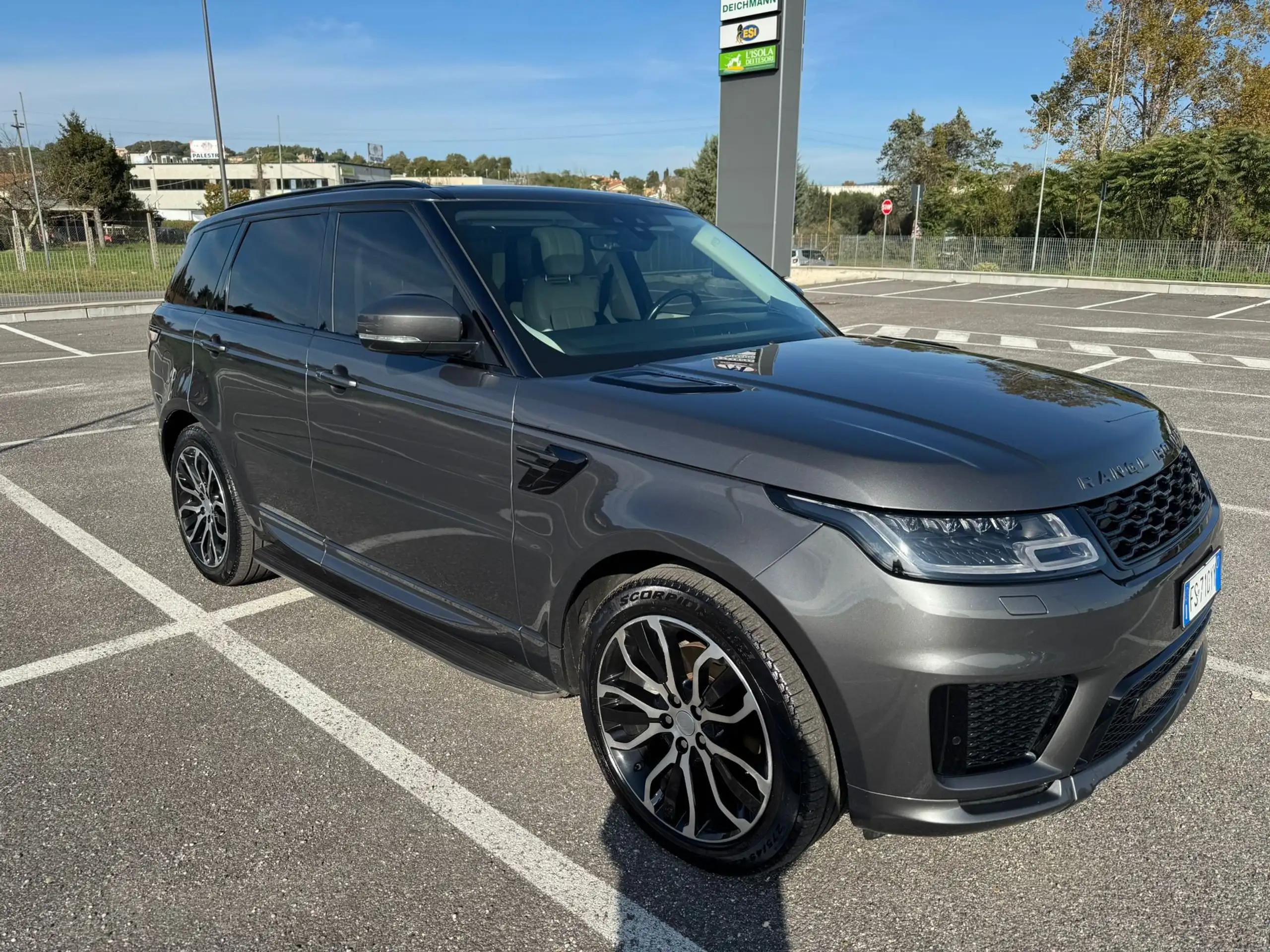 Land Rover - Range Rover Sport