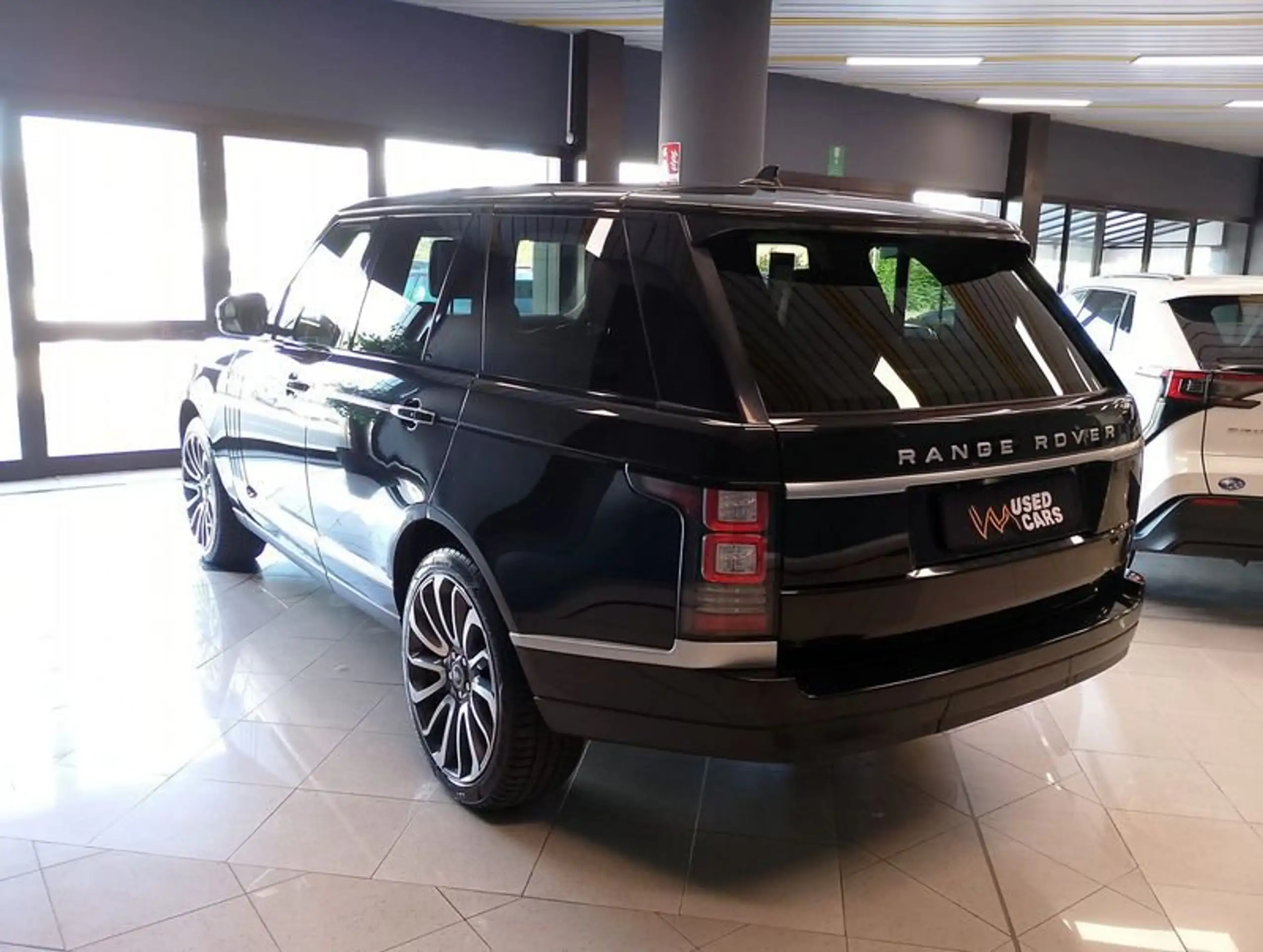 Land Rover - Range Rover