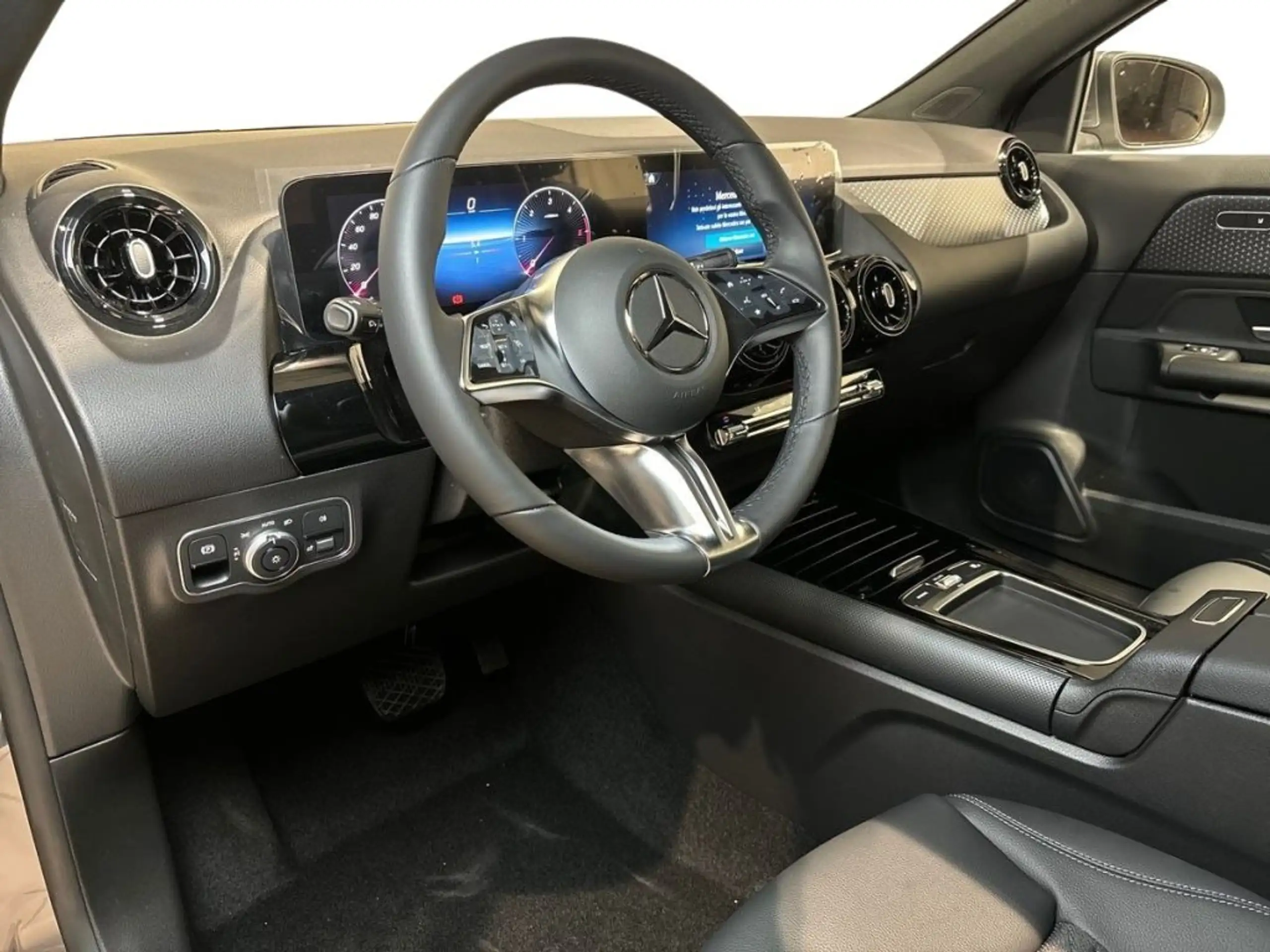 Mercedes-Benz - GLA 180