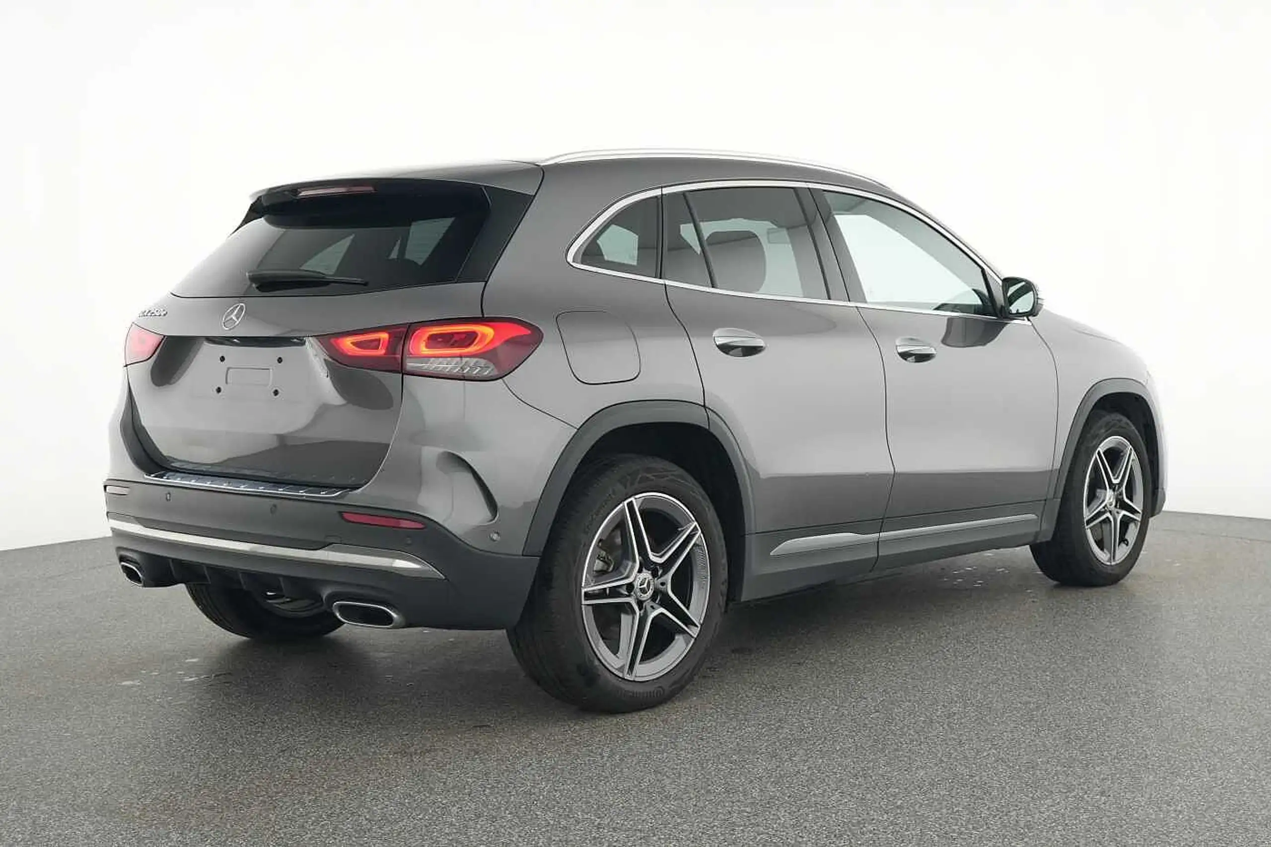 Mercedes-Benz - GLA 250