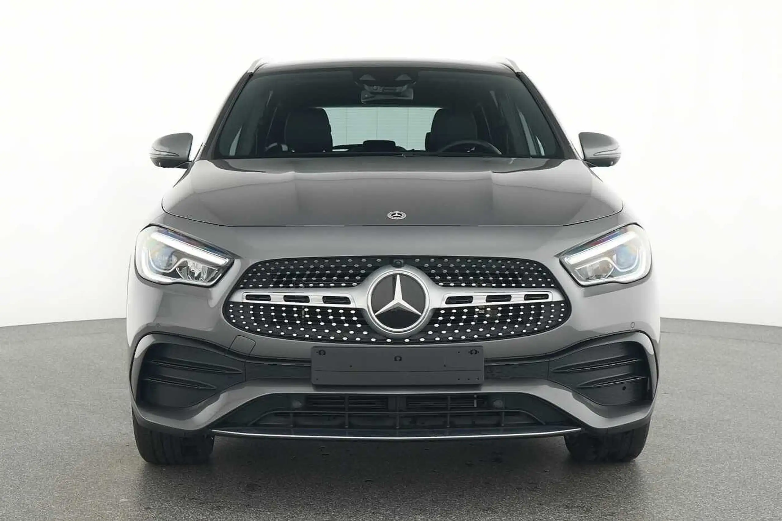 Mercedes-Benz - GLA 250