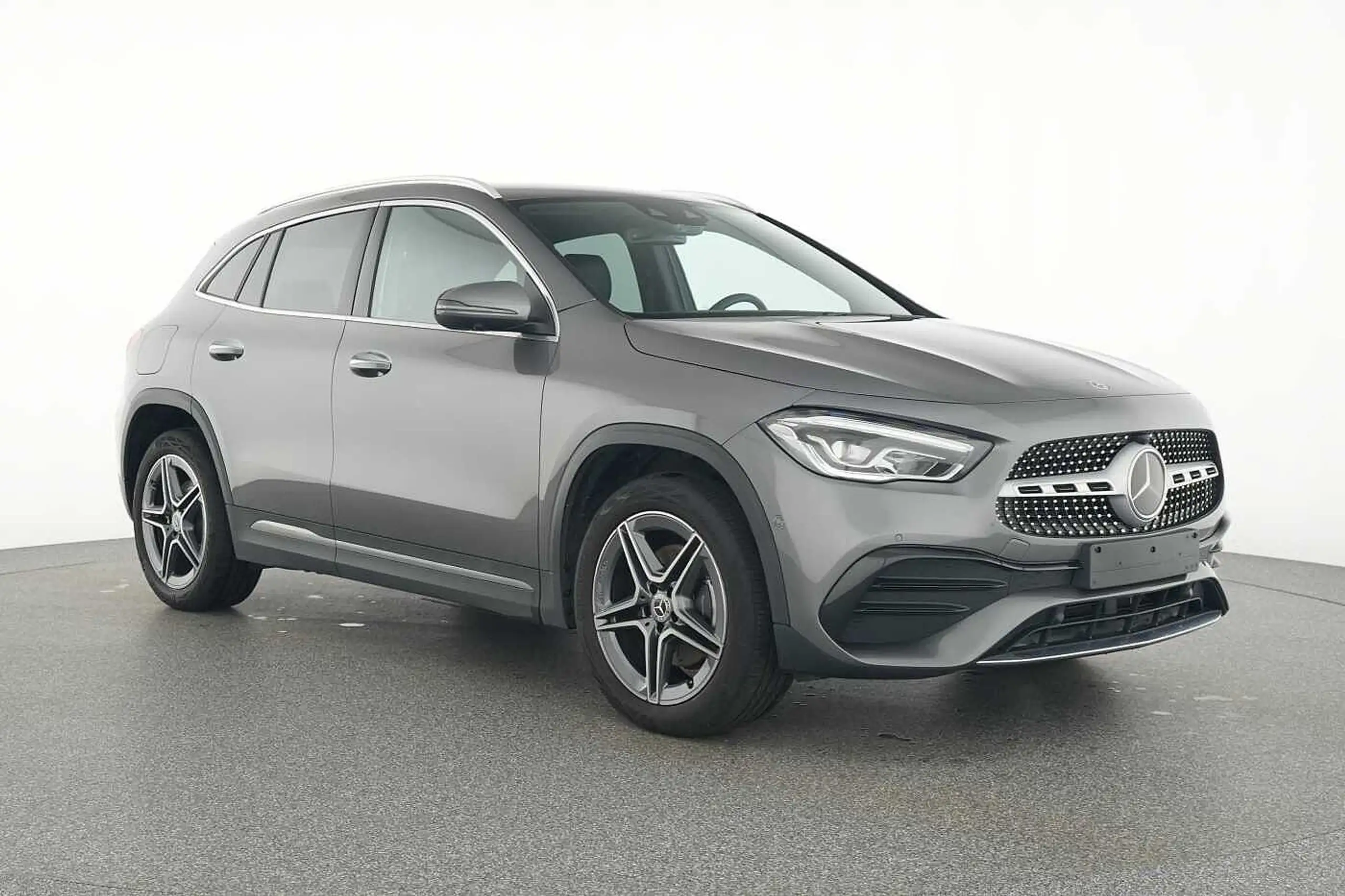 Mercedes-Benz - GLA 250