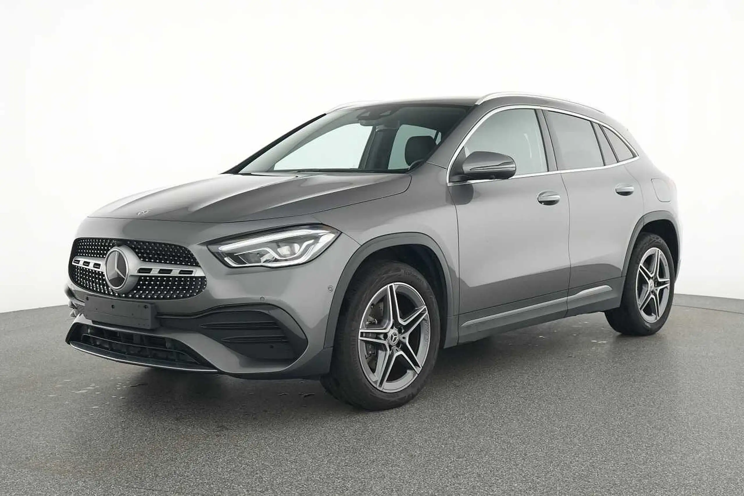 Mercedes-Benz - GLA 250