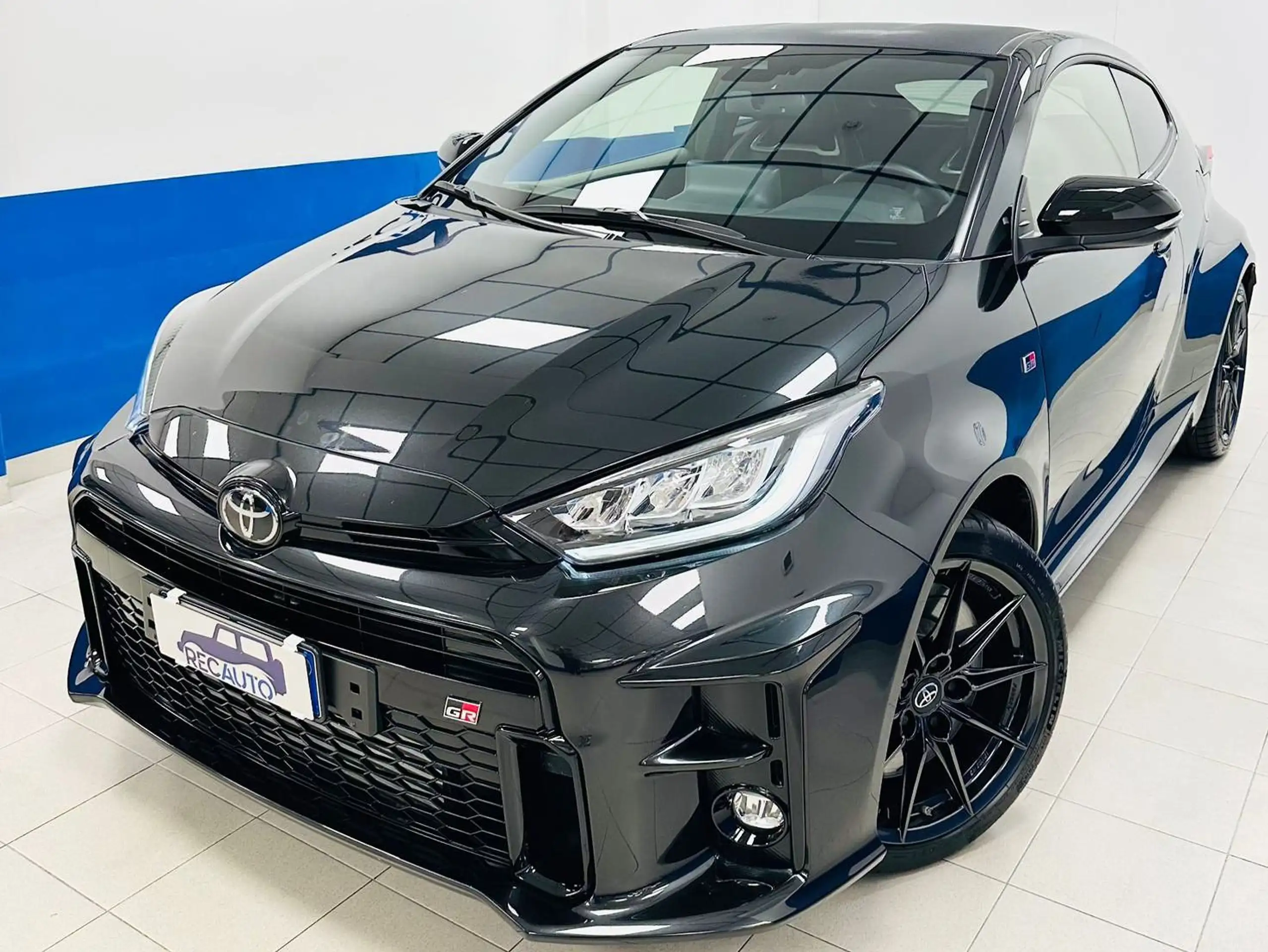 Toyota - Yaris