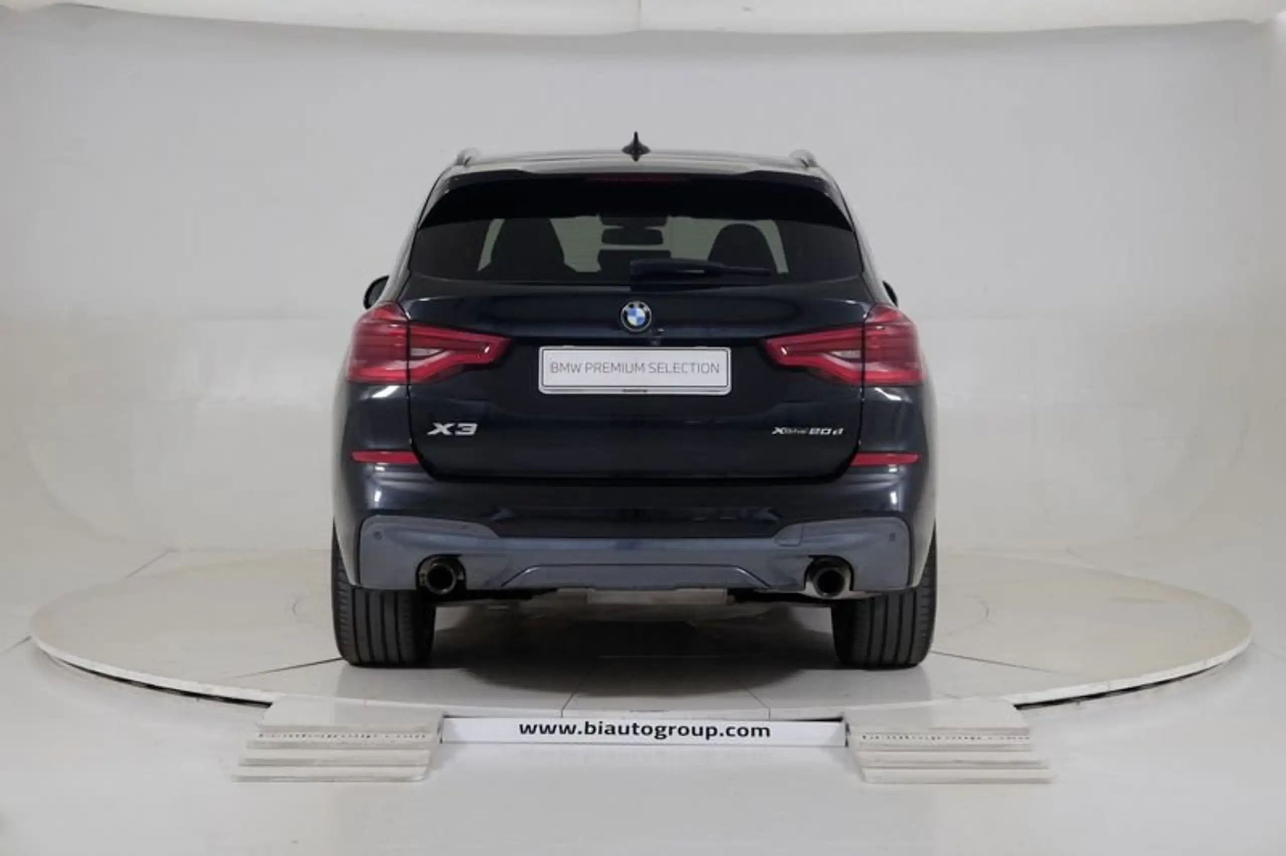 BMW - X3