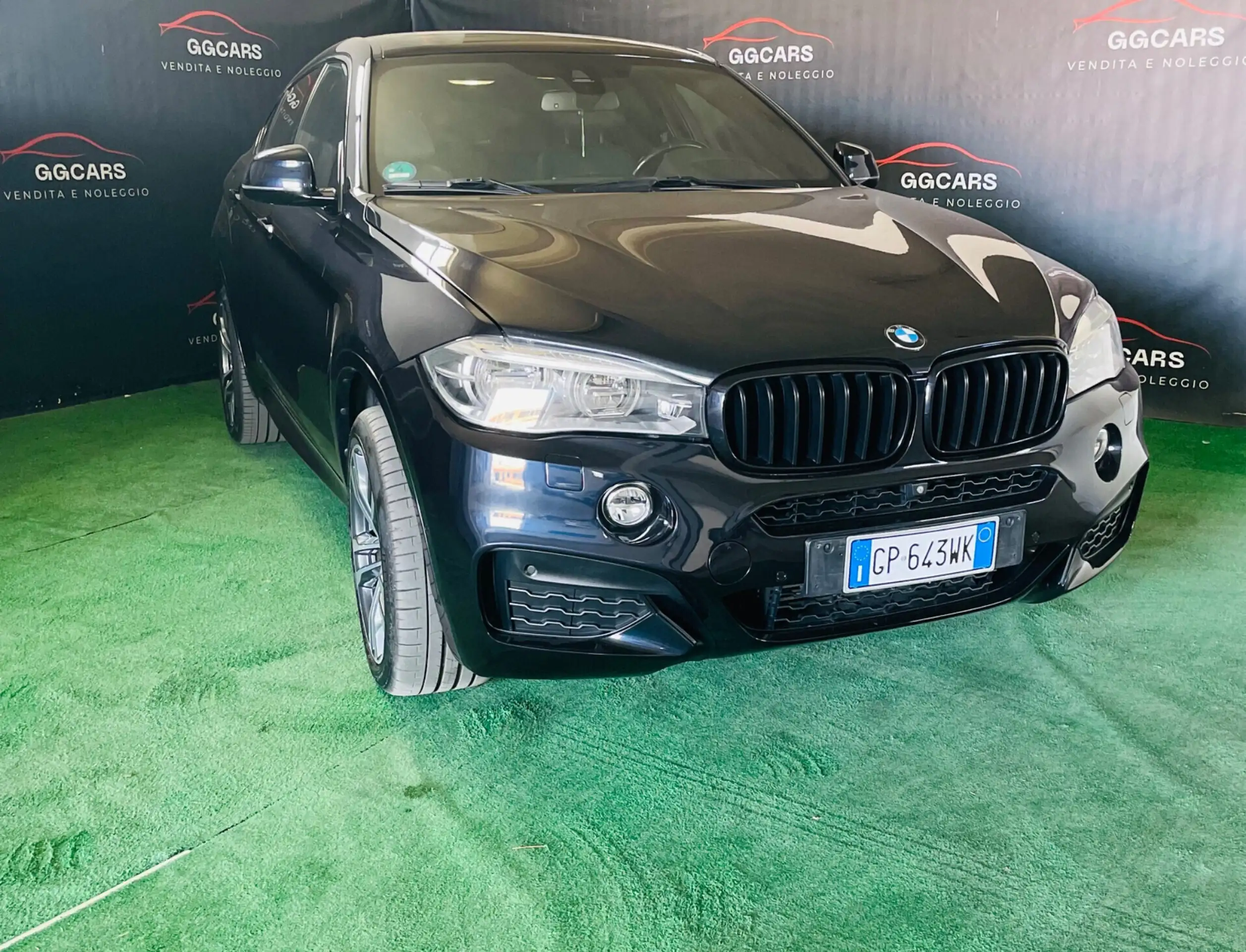 BMW - X6