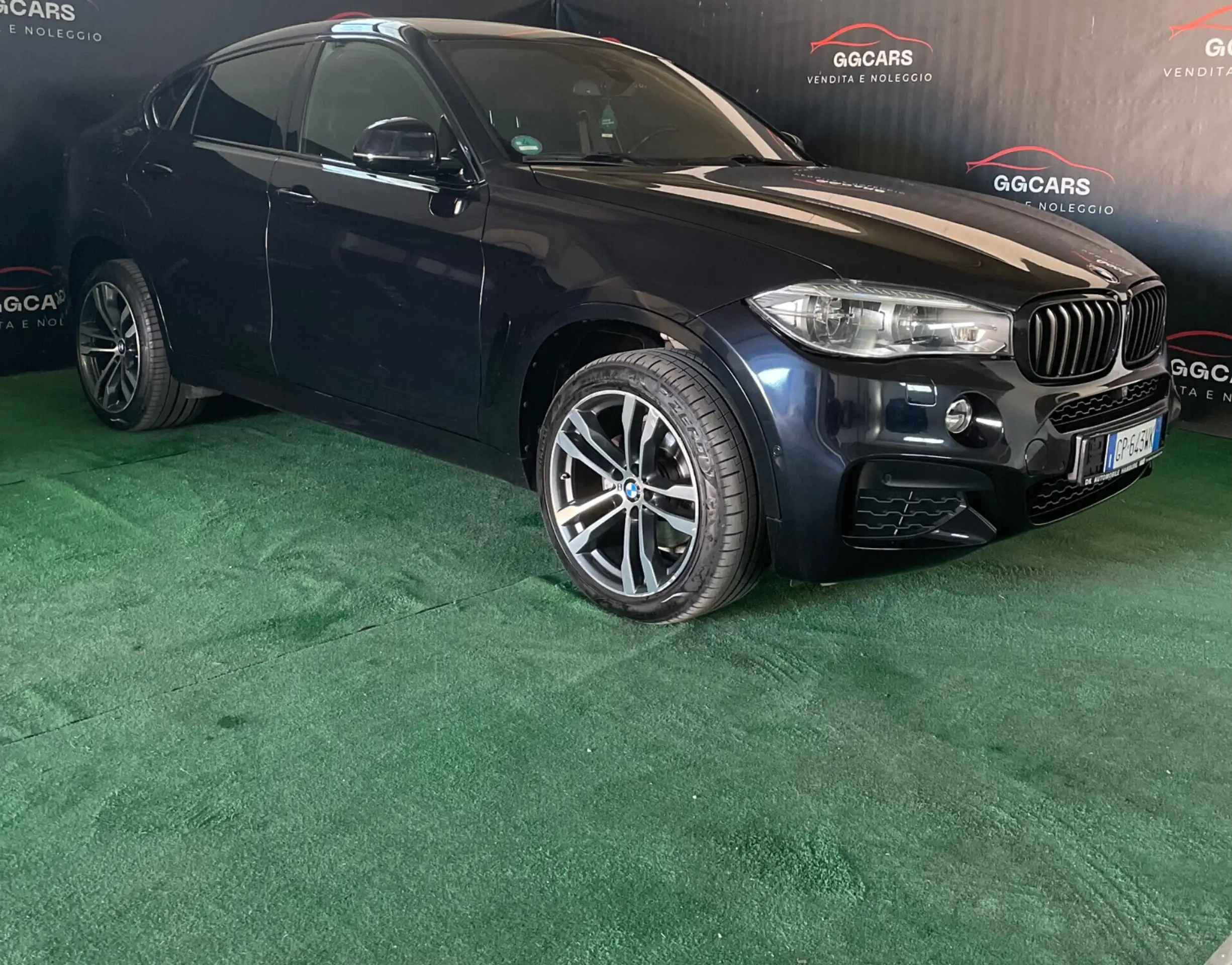 BMW - X6