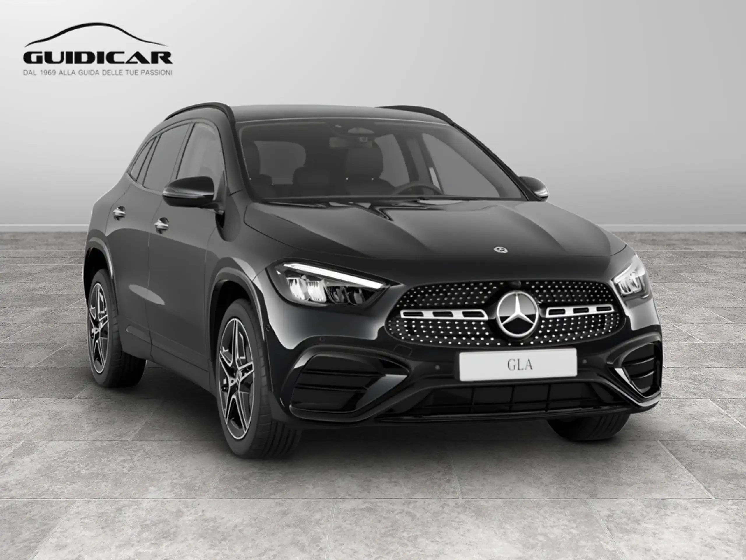 Mercedes-Benz - GLA 200