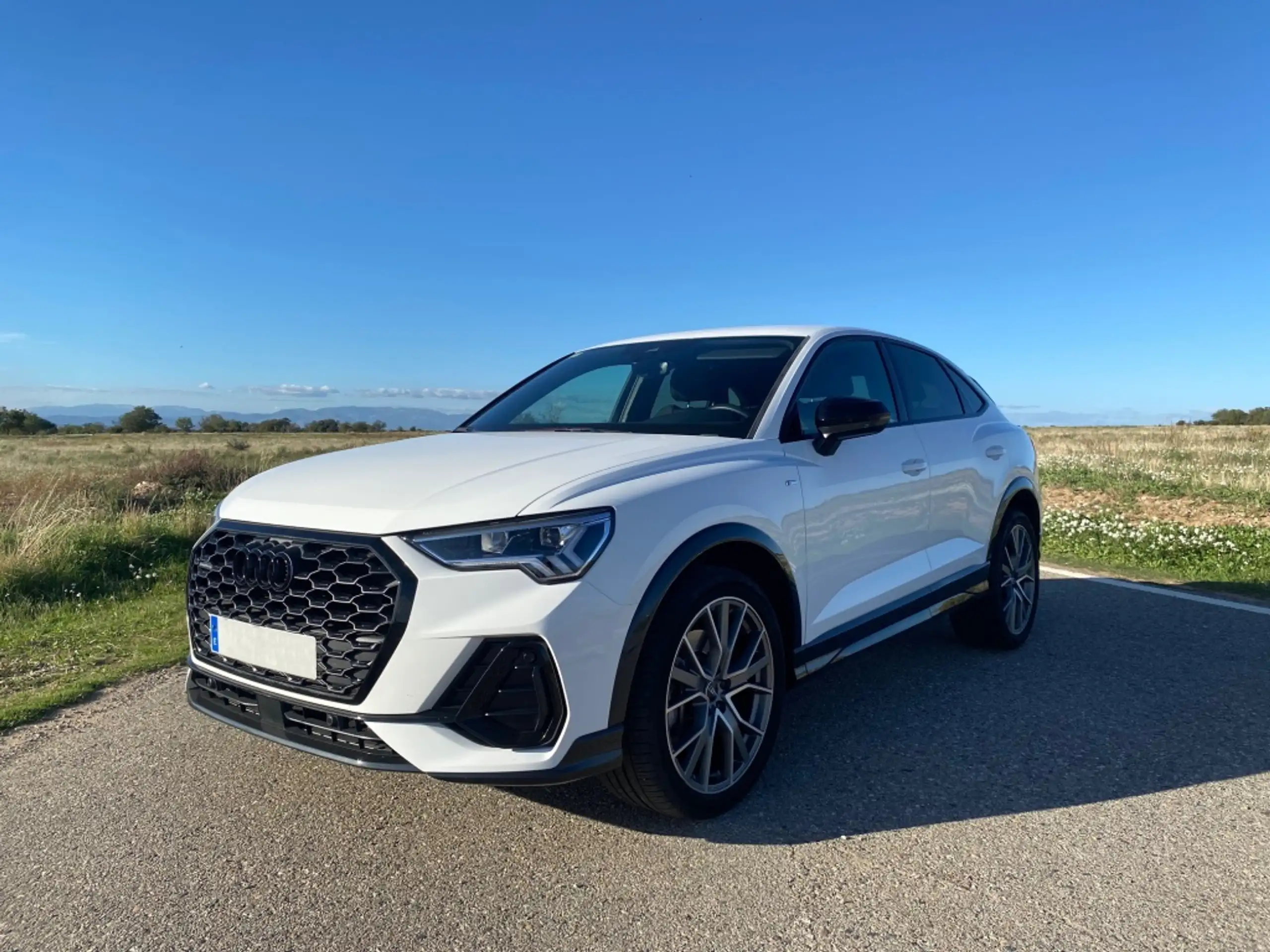 Audi - Q3