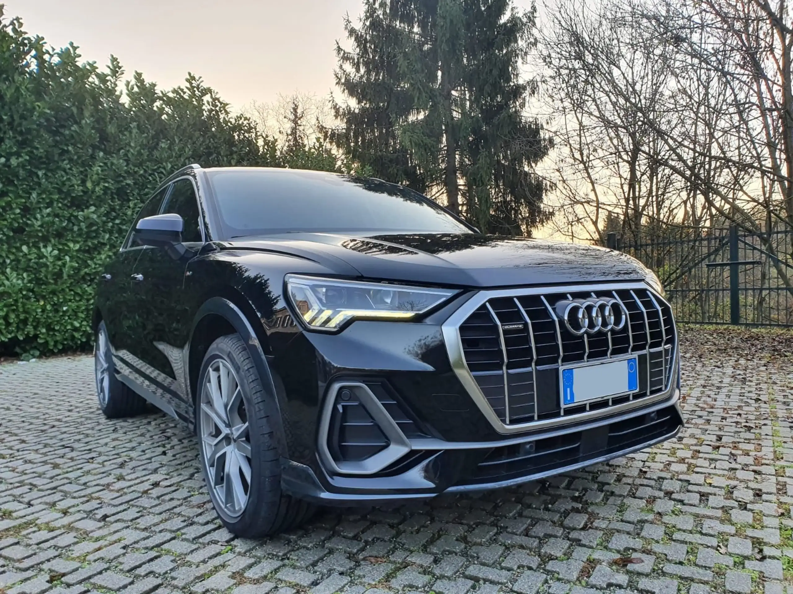 Audi - Q3