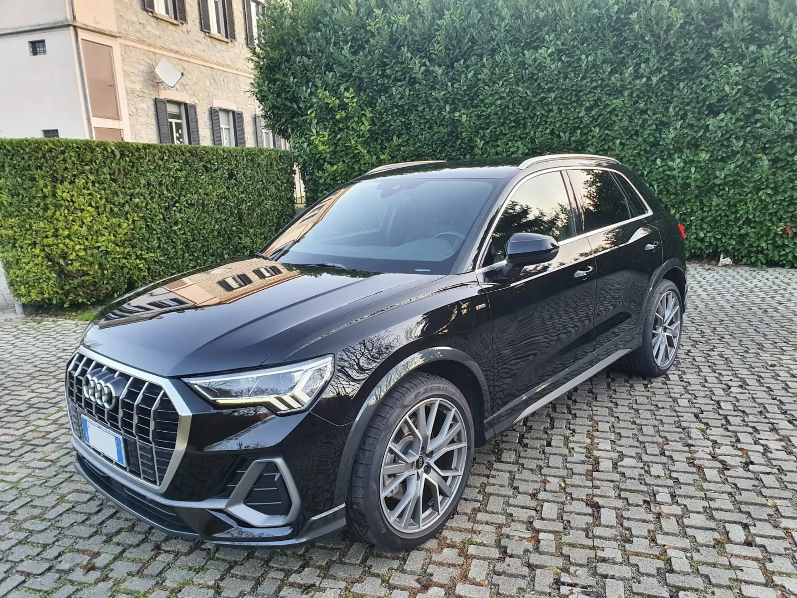 Audi - Q3