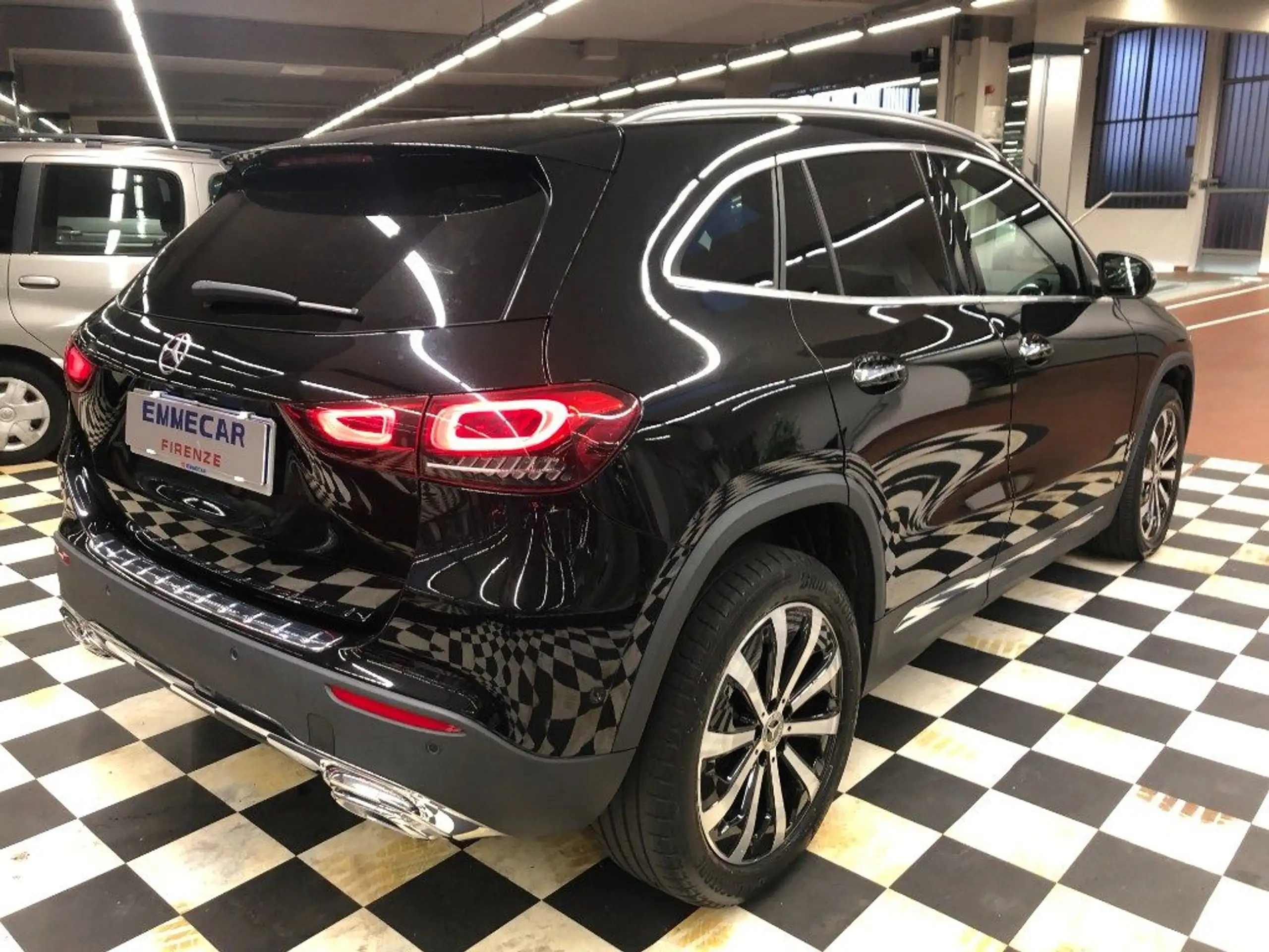 Mercedes-Benz - GLA 220