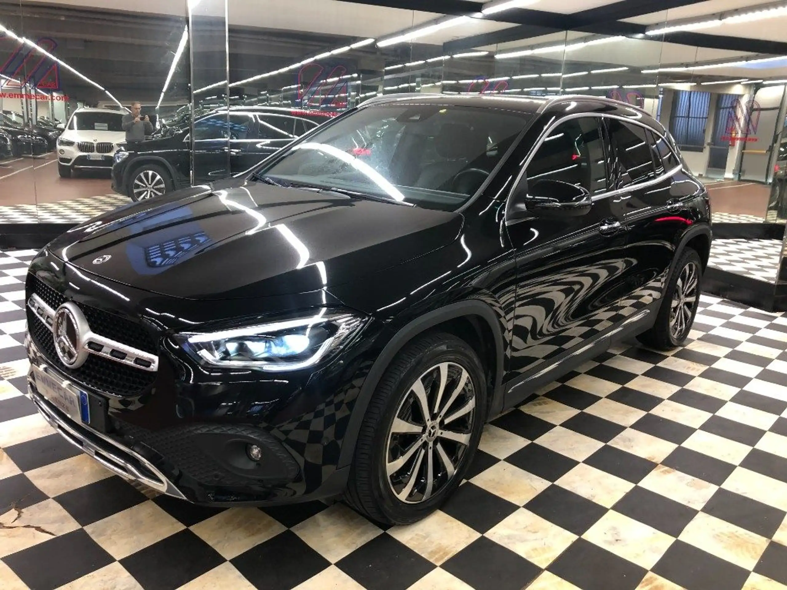 Mercedes-Benz - GLA 220