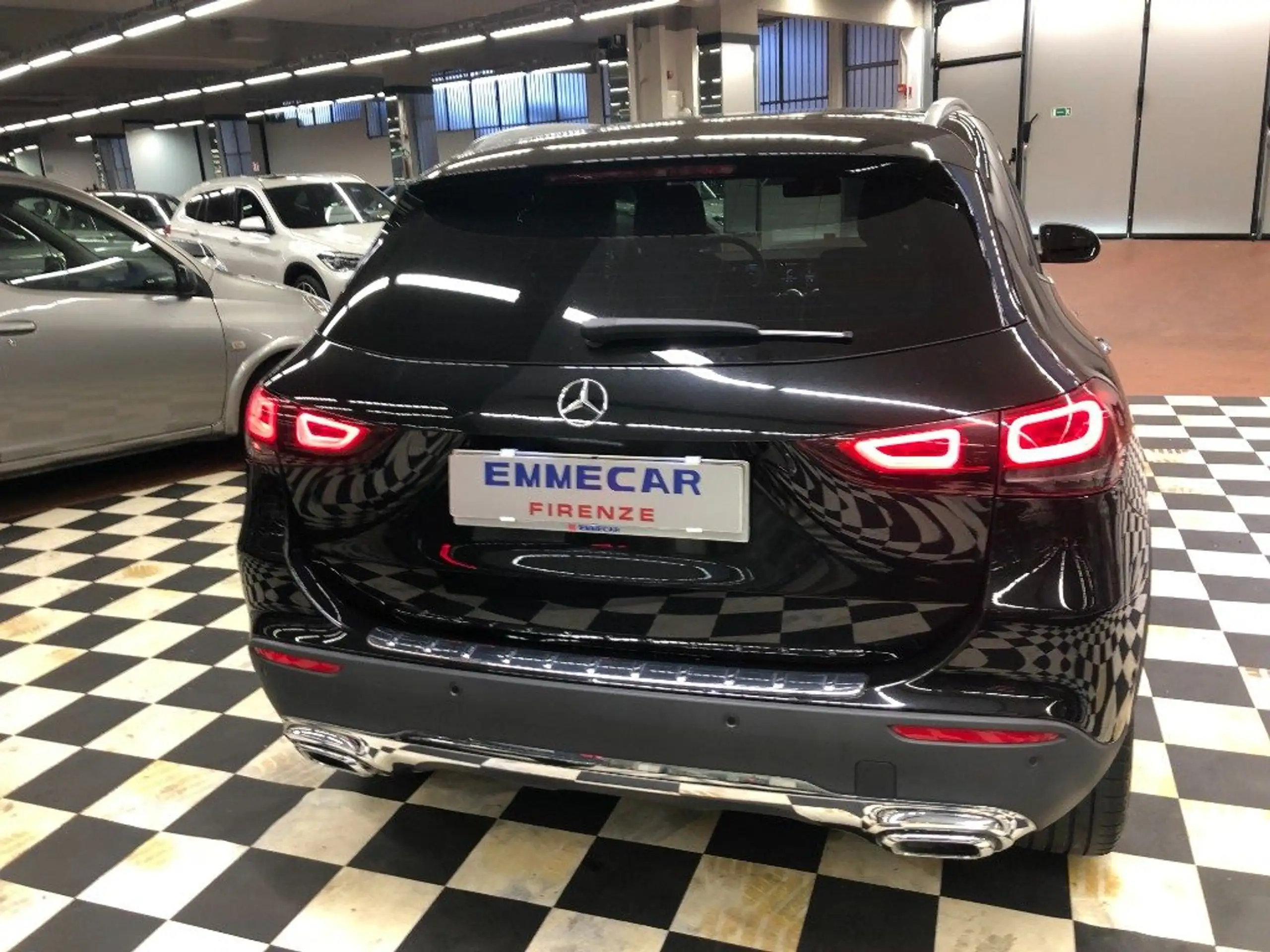 Mercedes-Benz - GLA 220