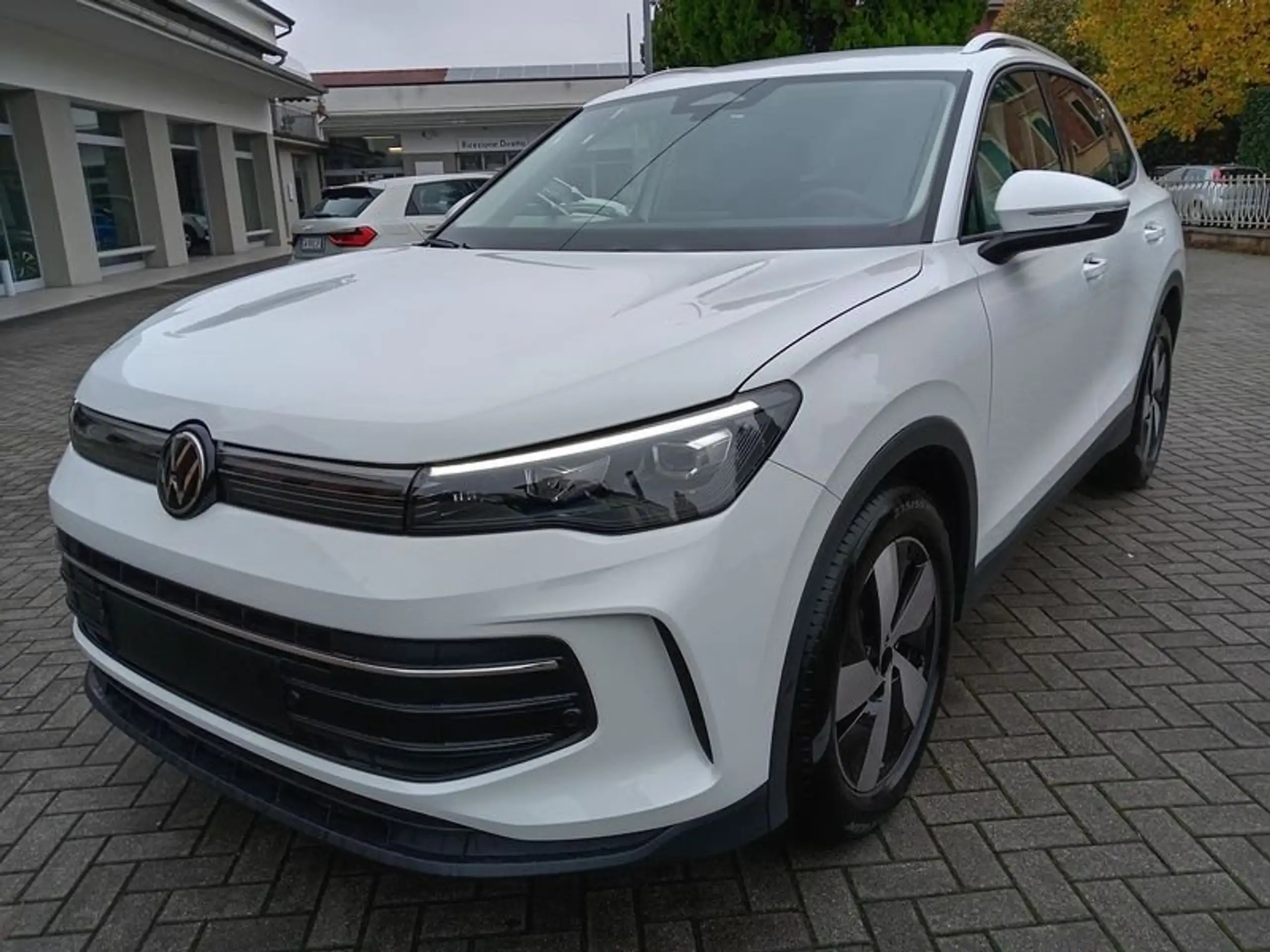 Volkswagen - Tiguan