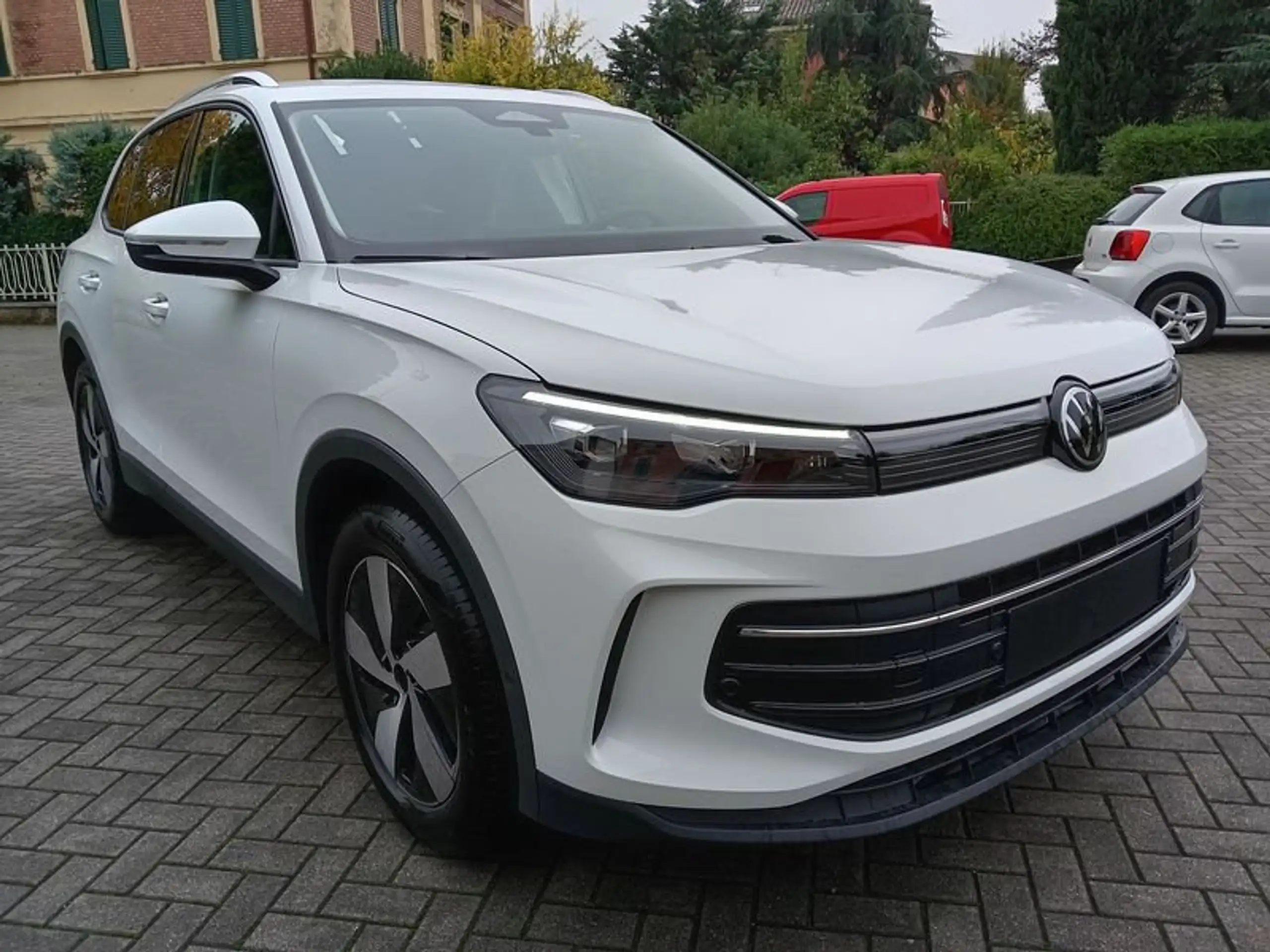 Volkswagen - Tiguan