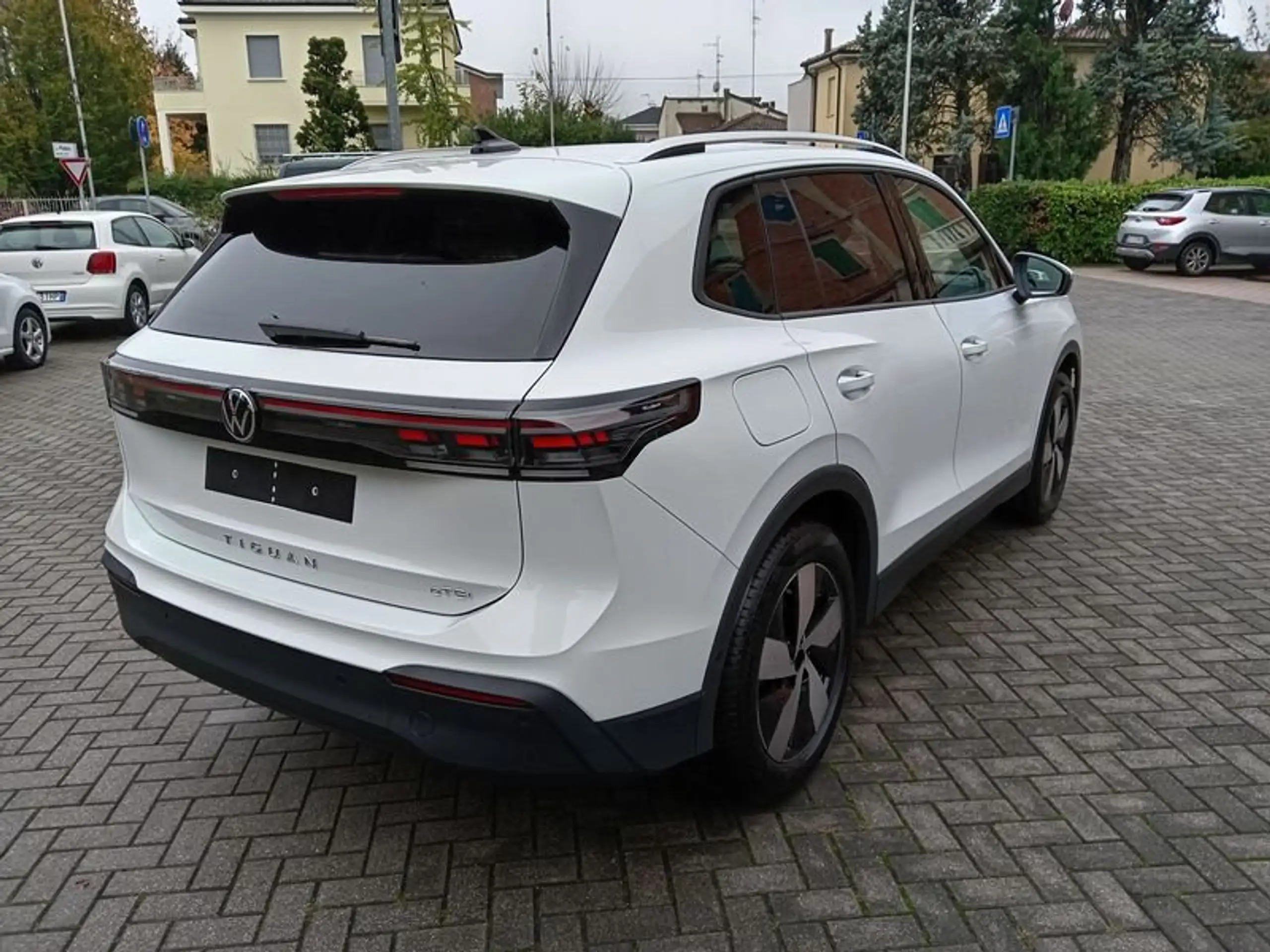 Volkswagen - Tiguan