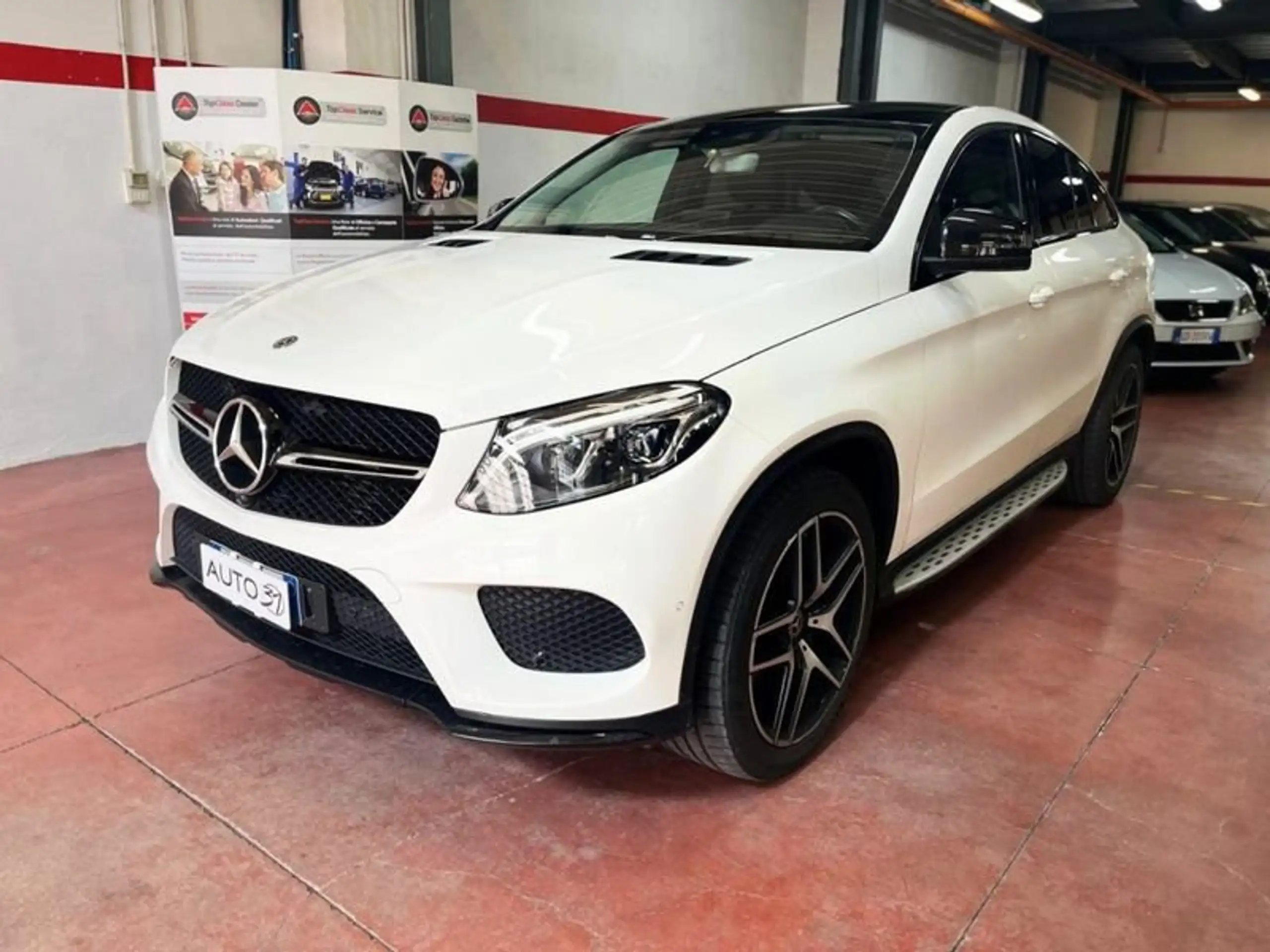 Mercedes-Benz - GLE 350