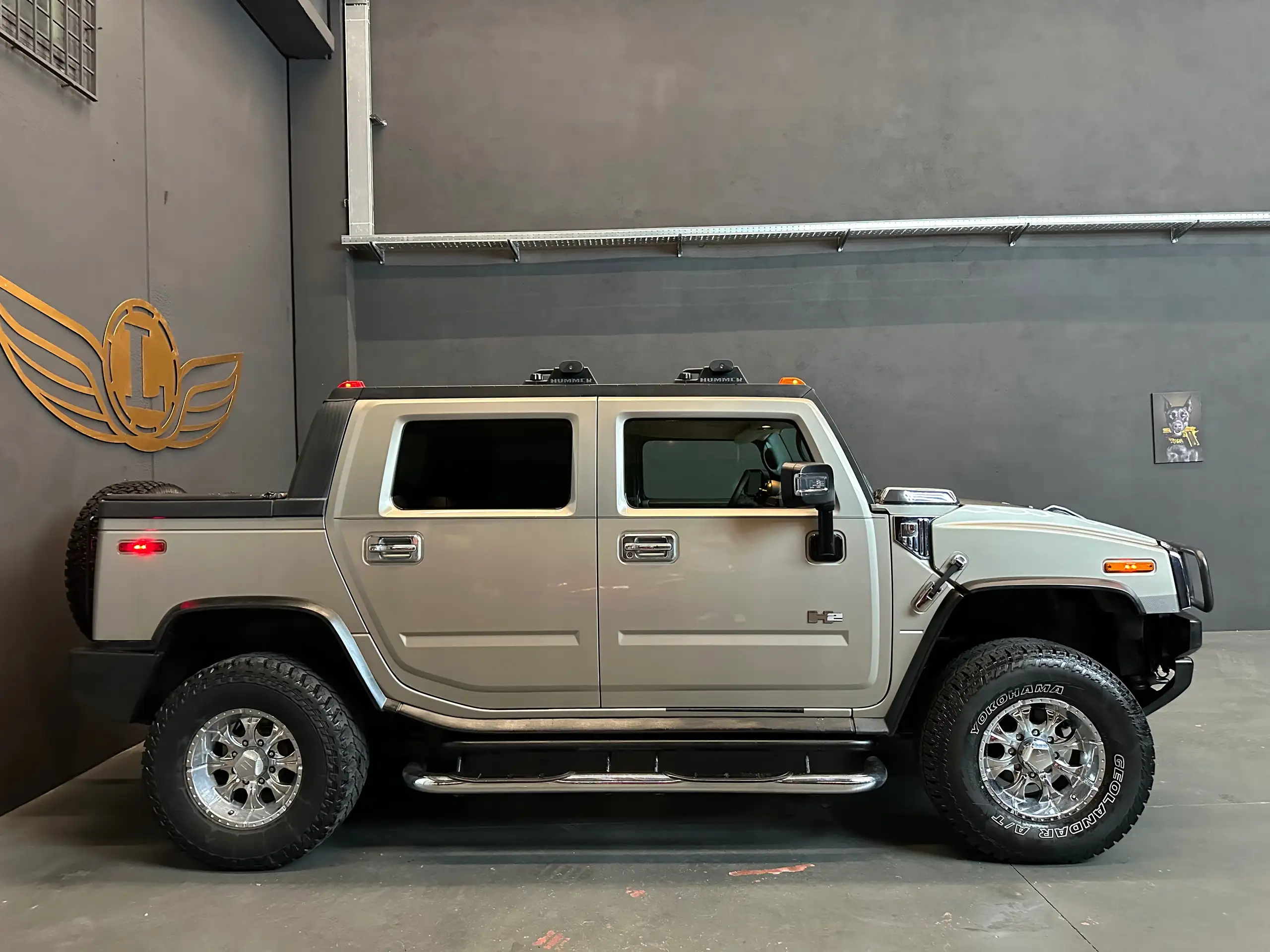 HUMMER - H2