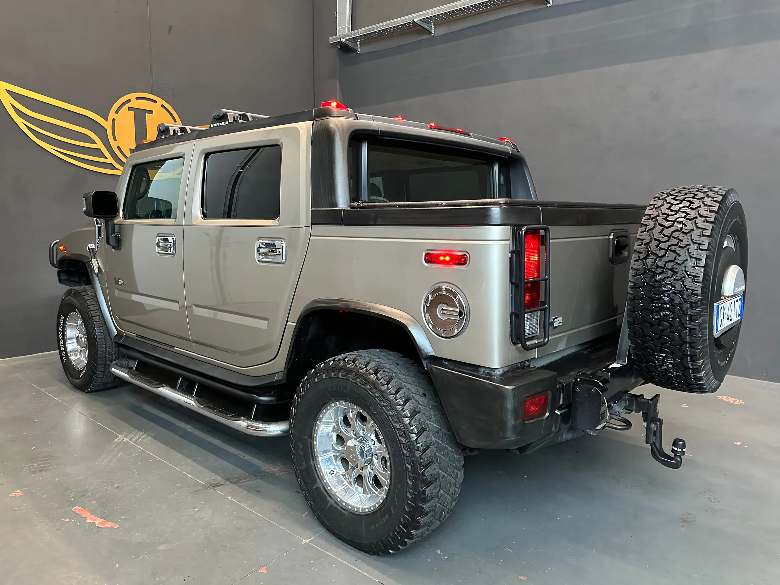 HUMMER - H2