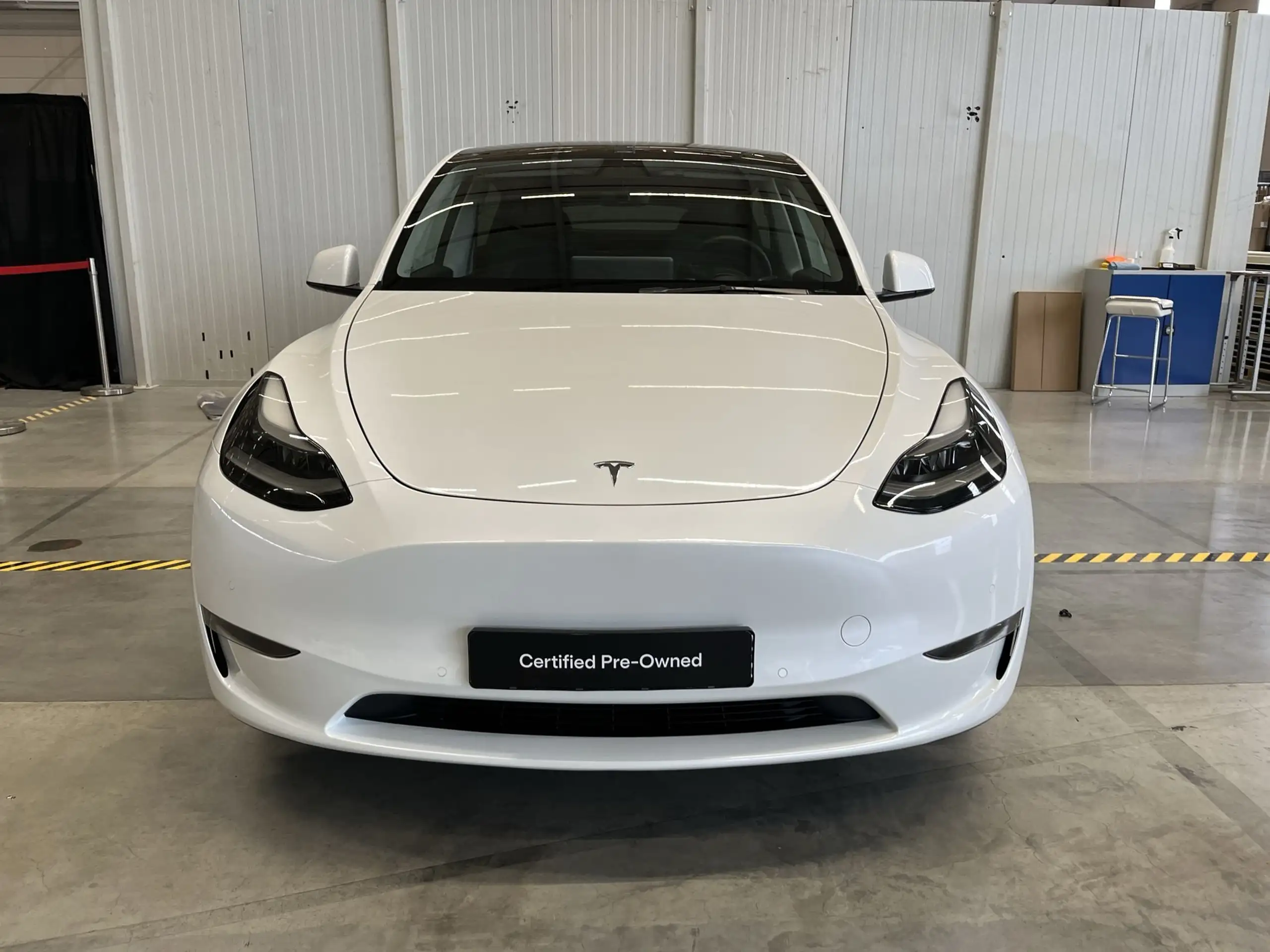 Tesla - Model Y