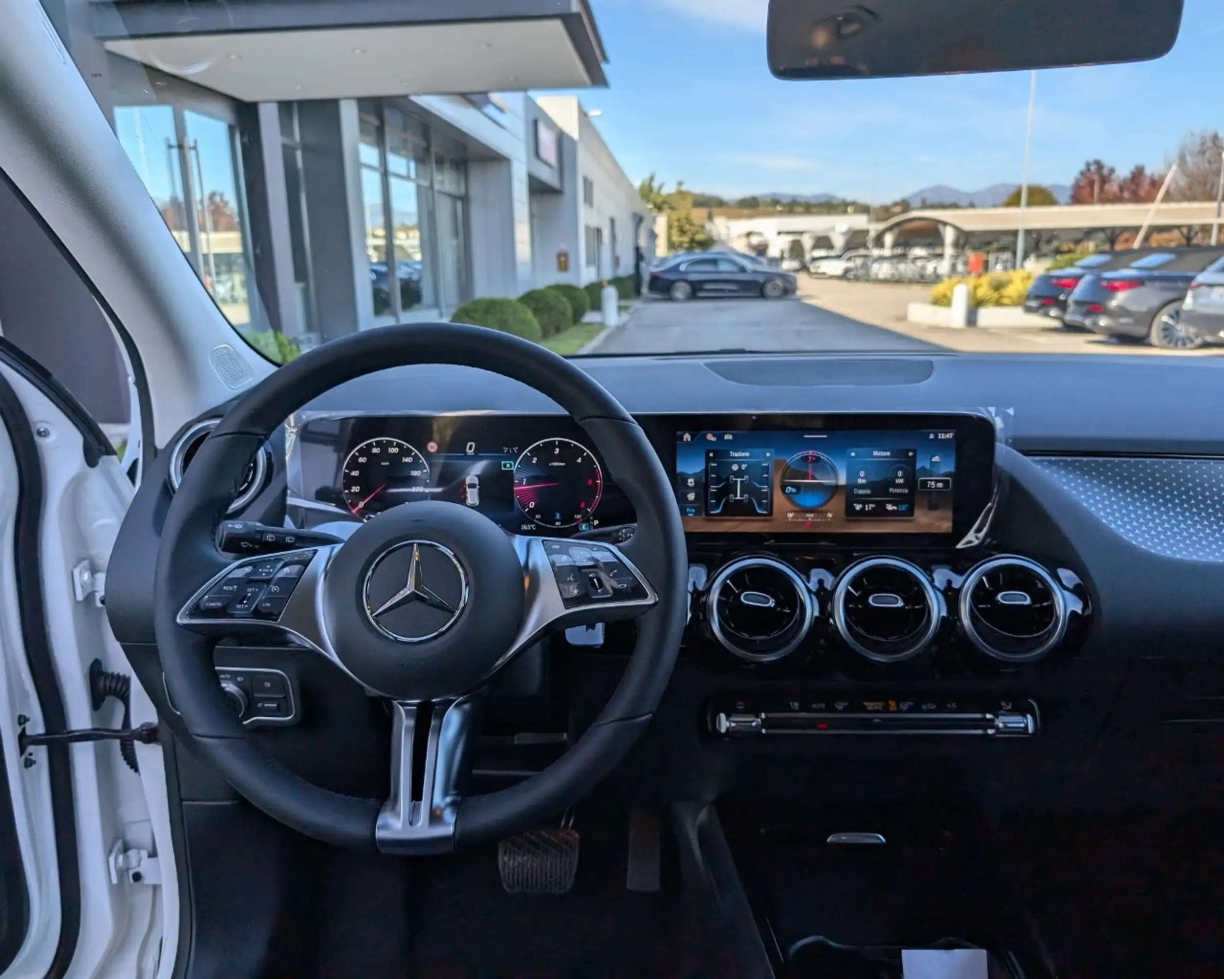 Mercedes-Benz - GLA 180