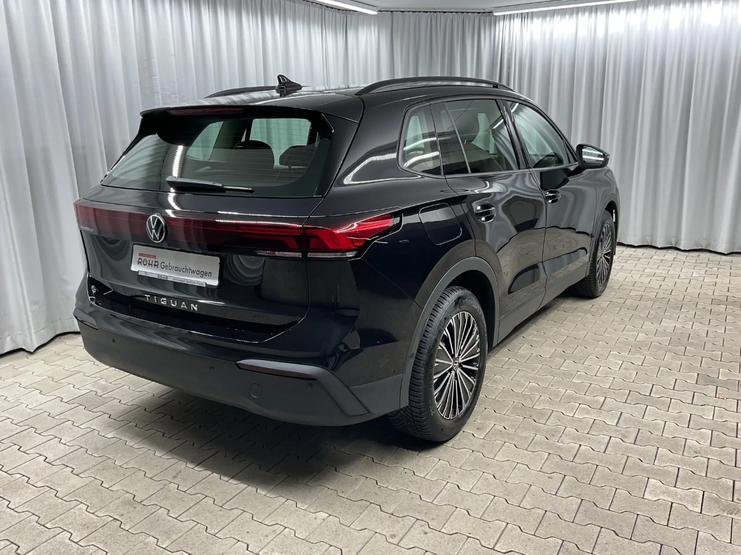 Volkswagen - Tiguan