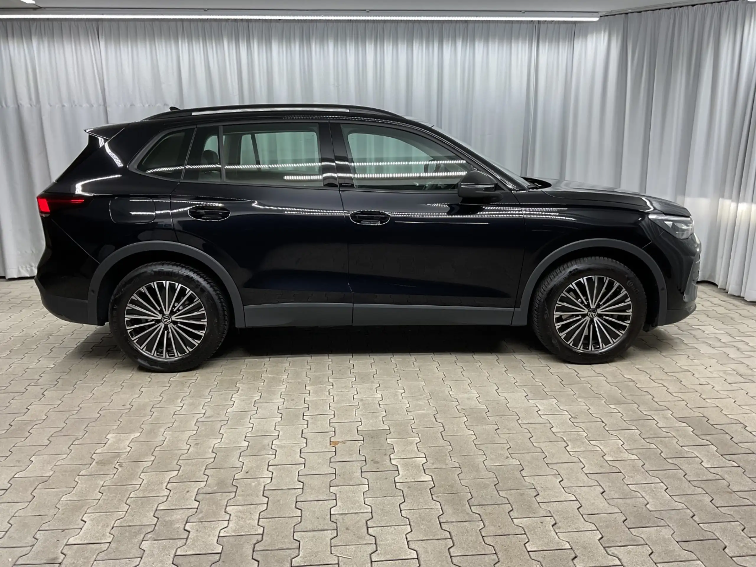 Volkswagen - Tiguan