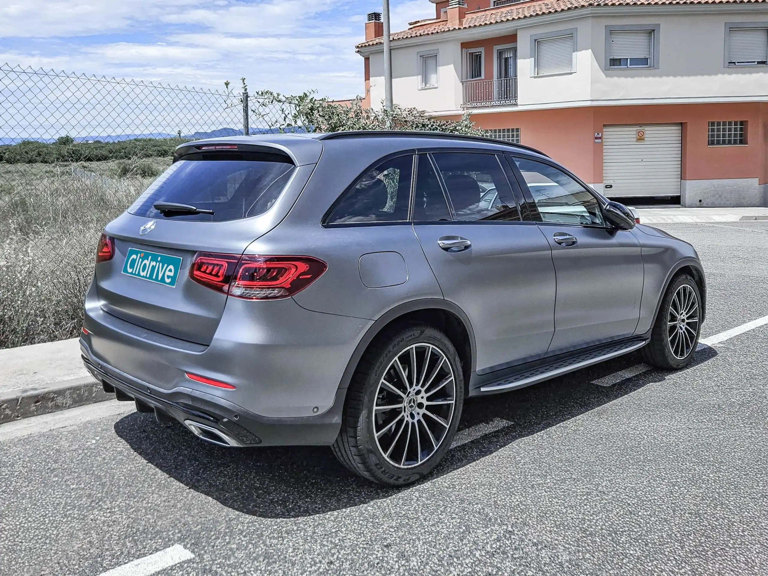 Mercedes-Benz - GLC 220