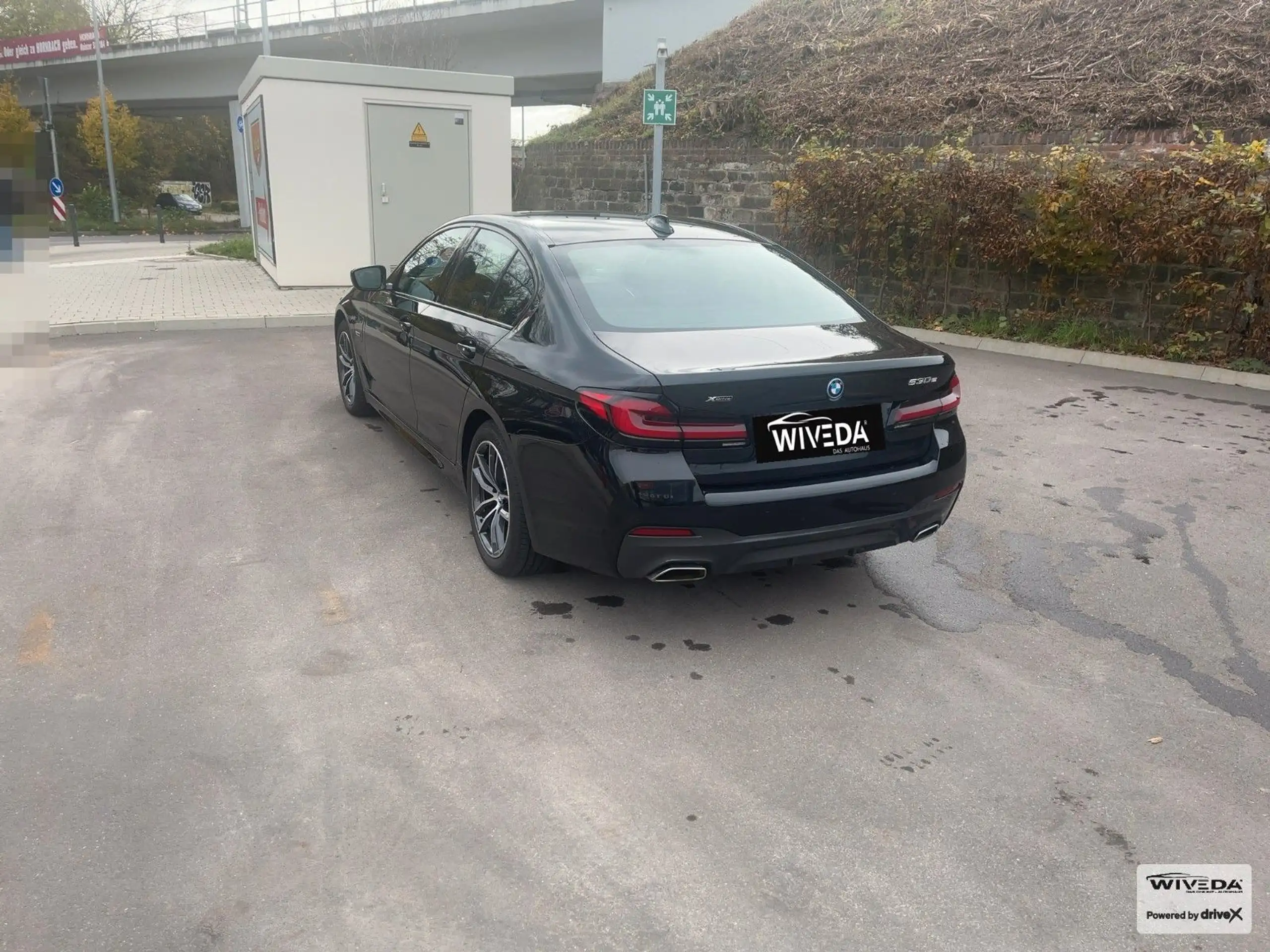 BMW - 530