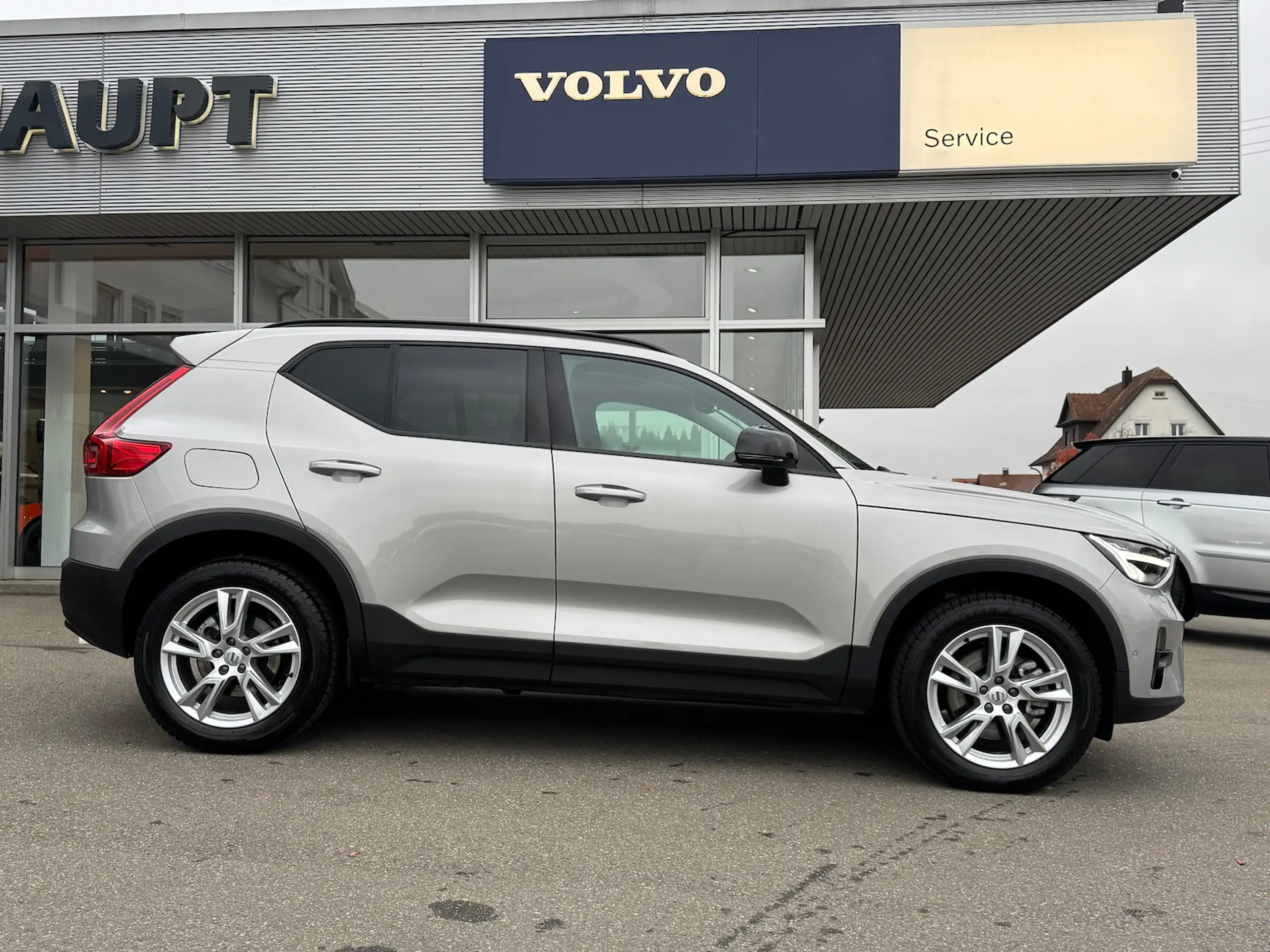 Volvo - XC40