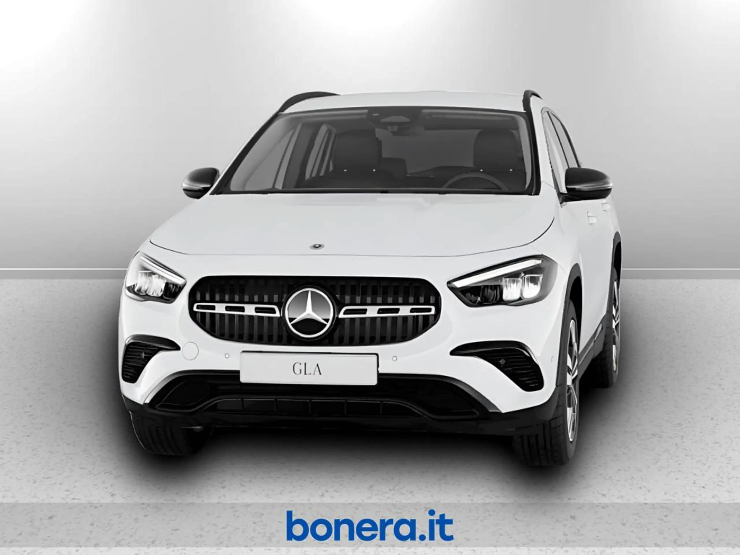 Mercedes-Benz - GLA 180