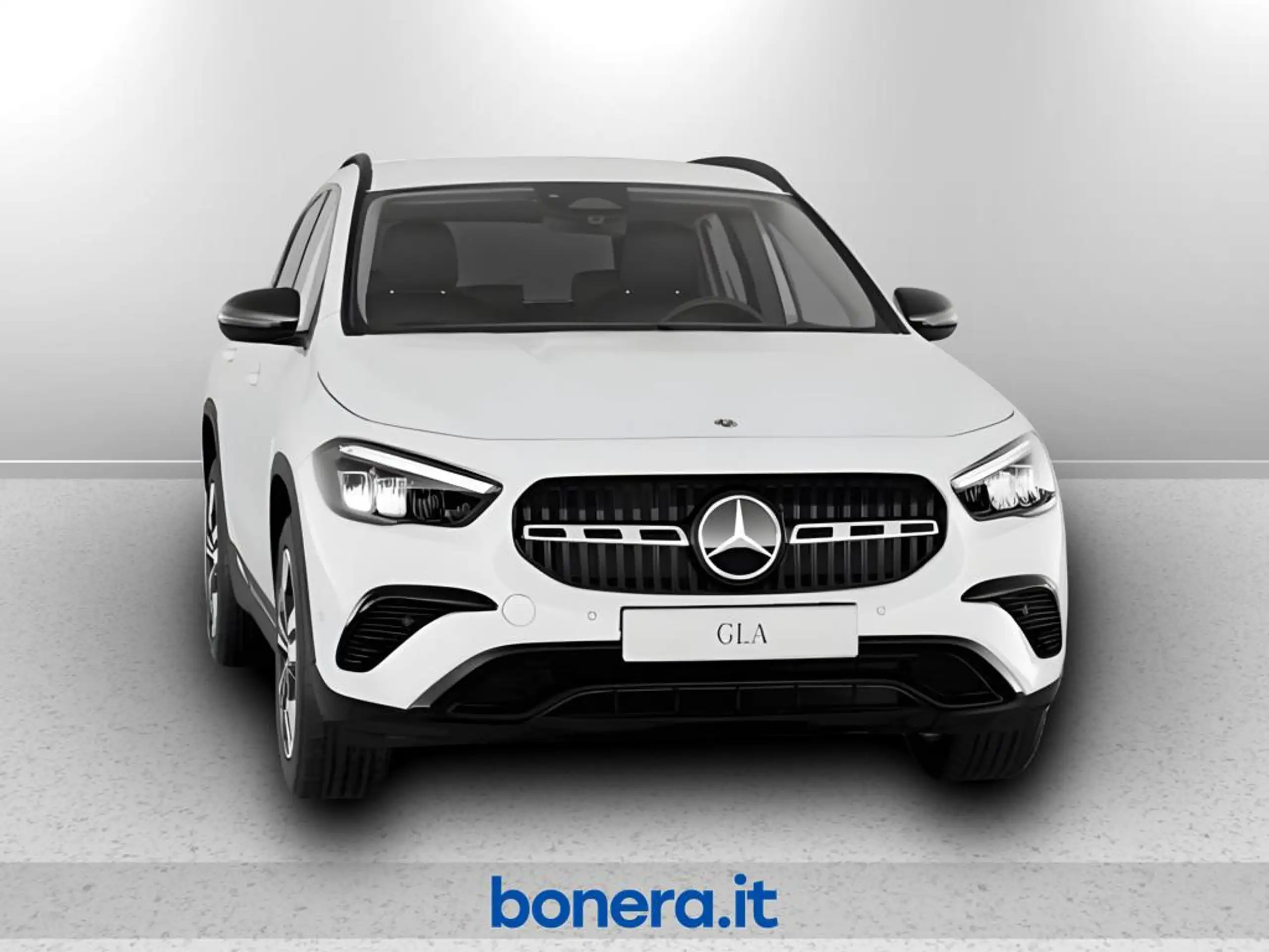 Mercedes-Benz - GLA 180