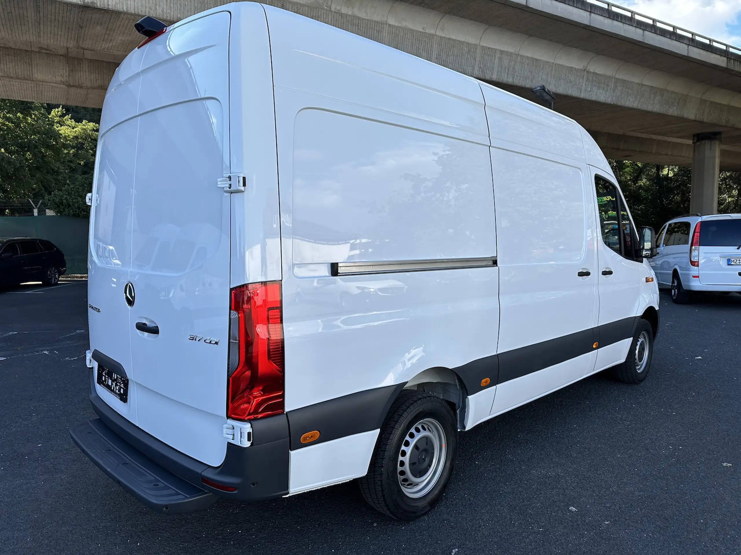 Mercedes-Benz - Sprinter