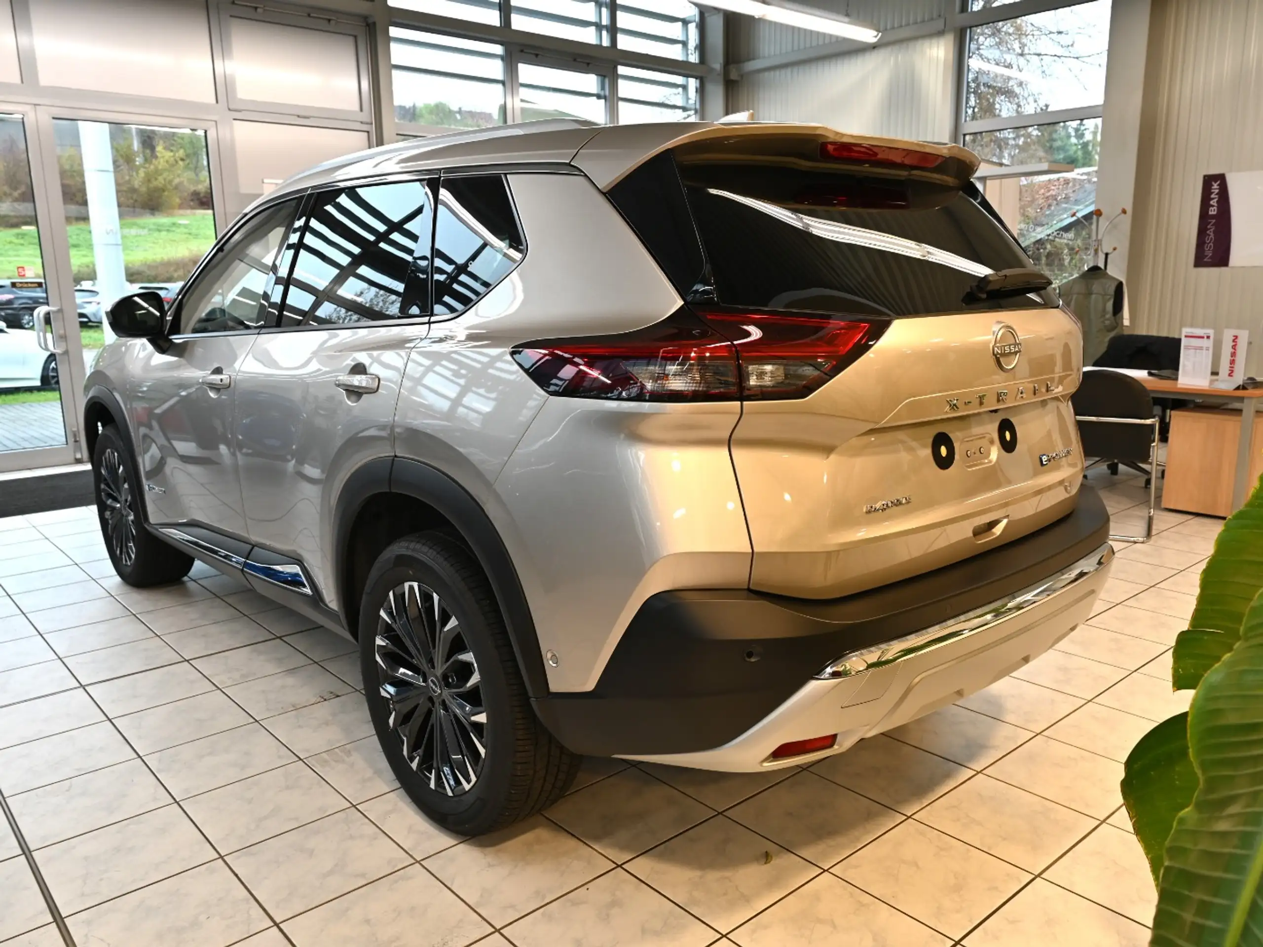 Nissan - X-Trail