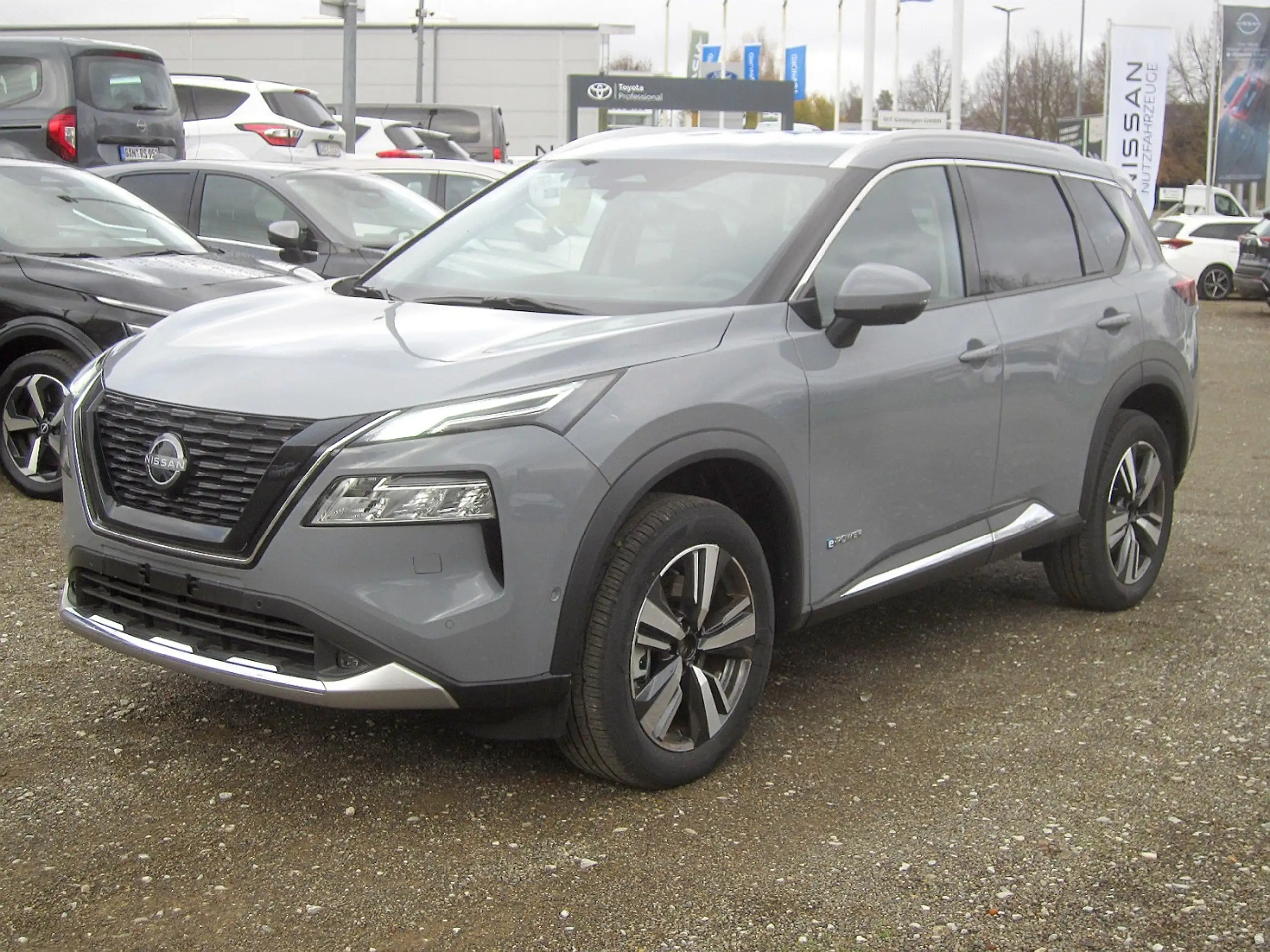 Nissan - X-Trail