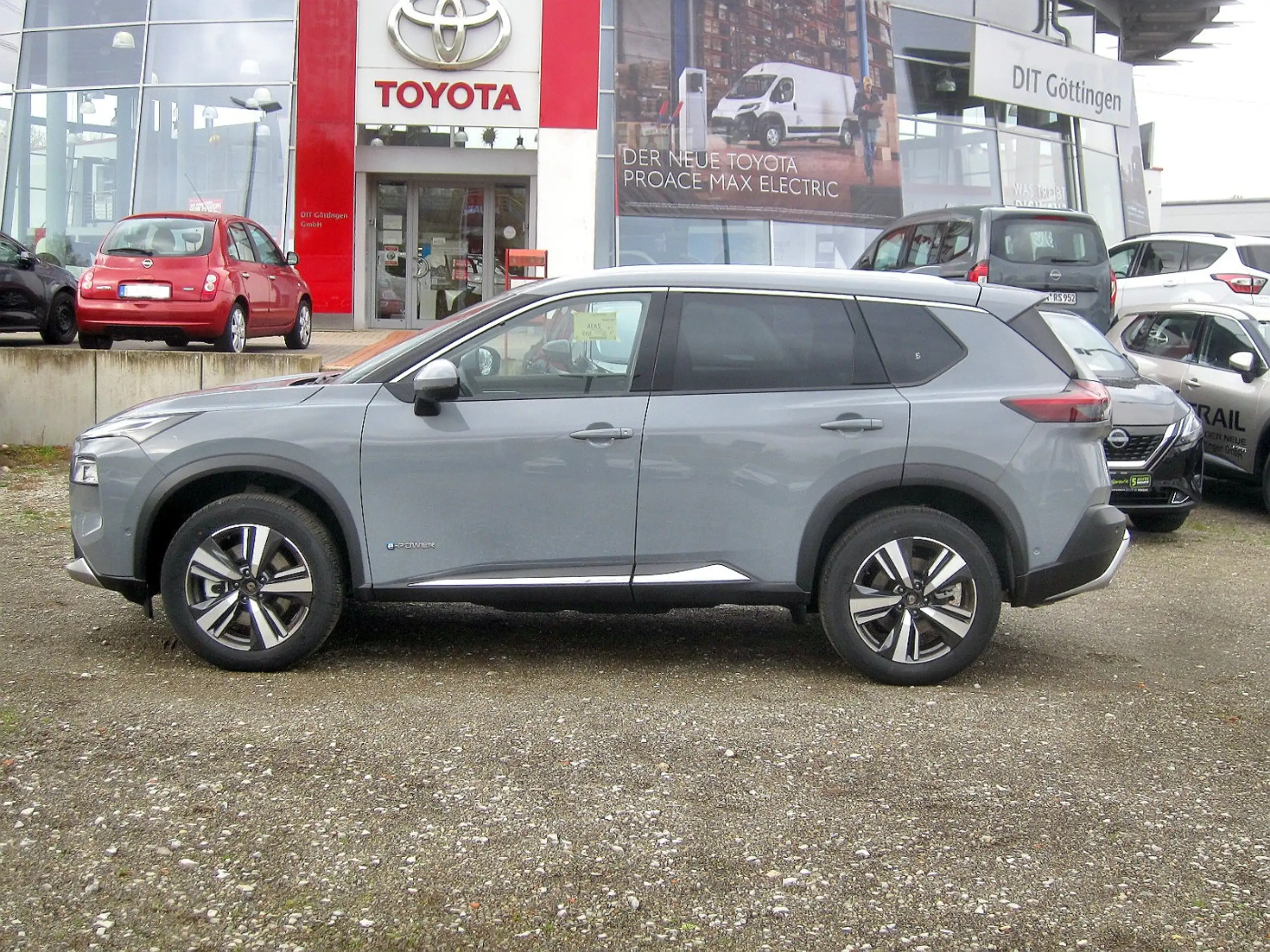 Nissan - X-Trail