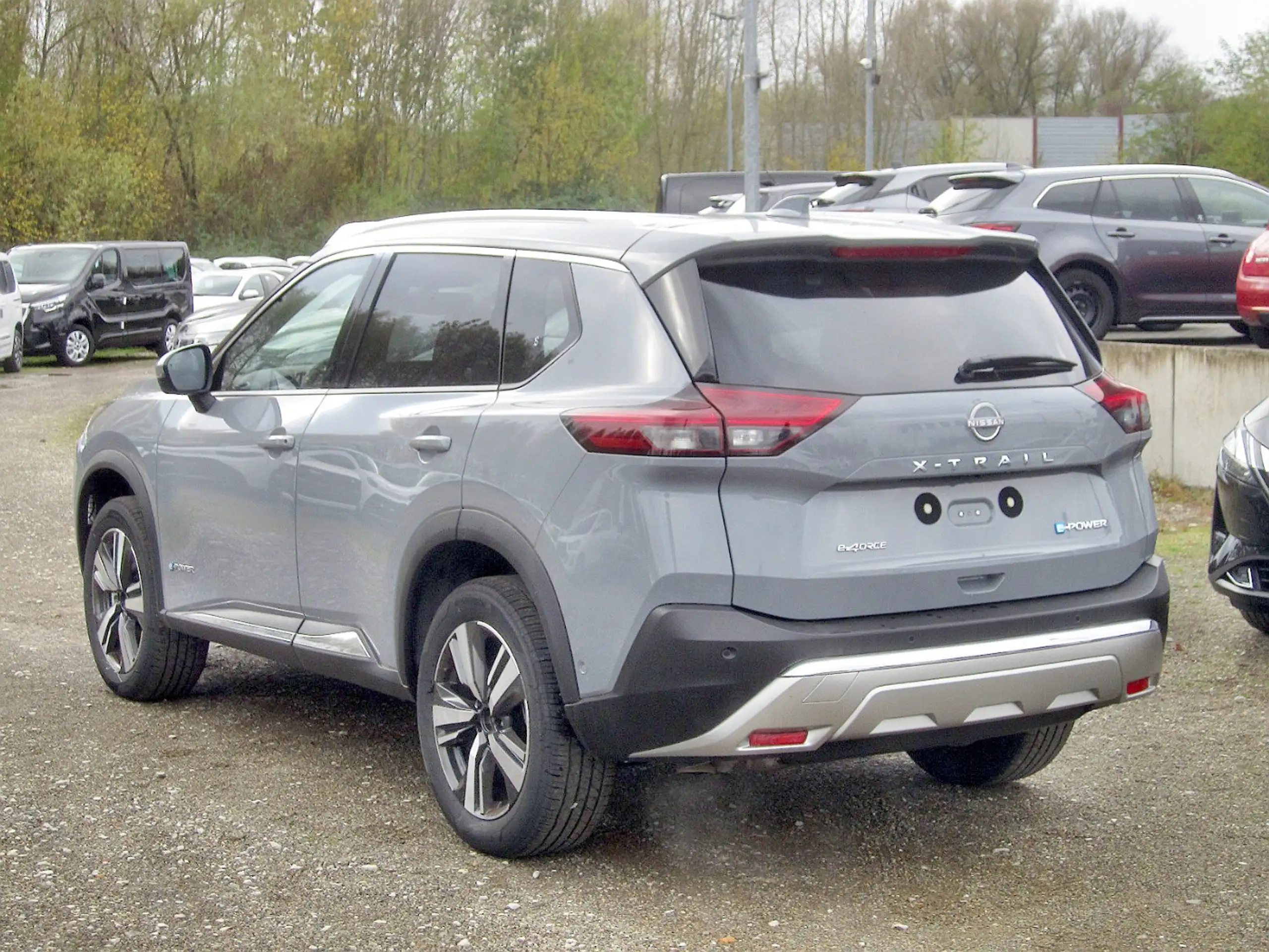 Nissan - X-Trail