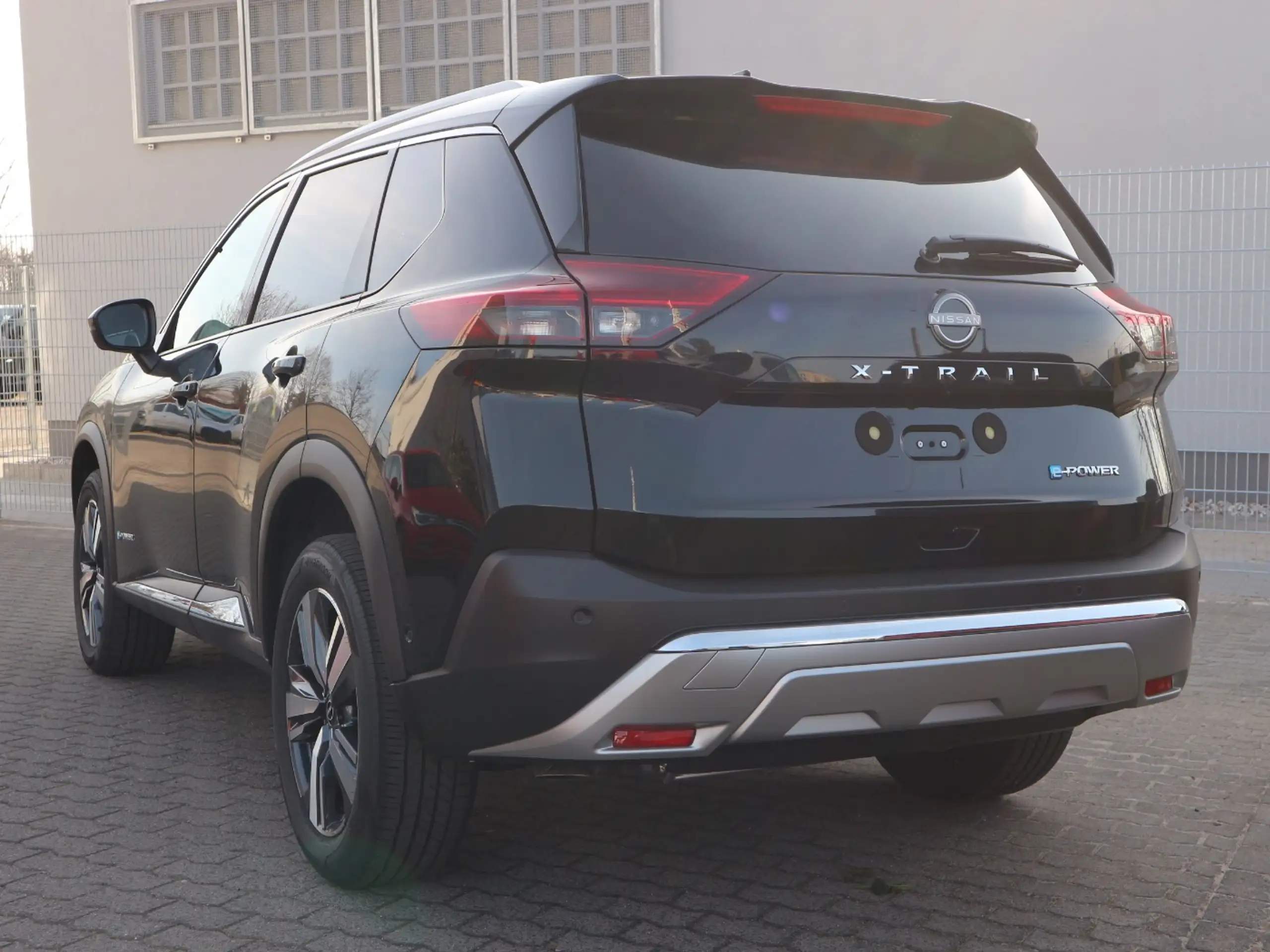 Nissan - X-Trail