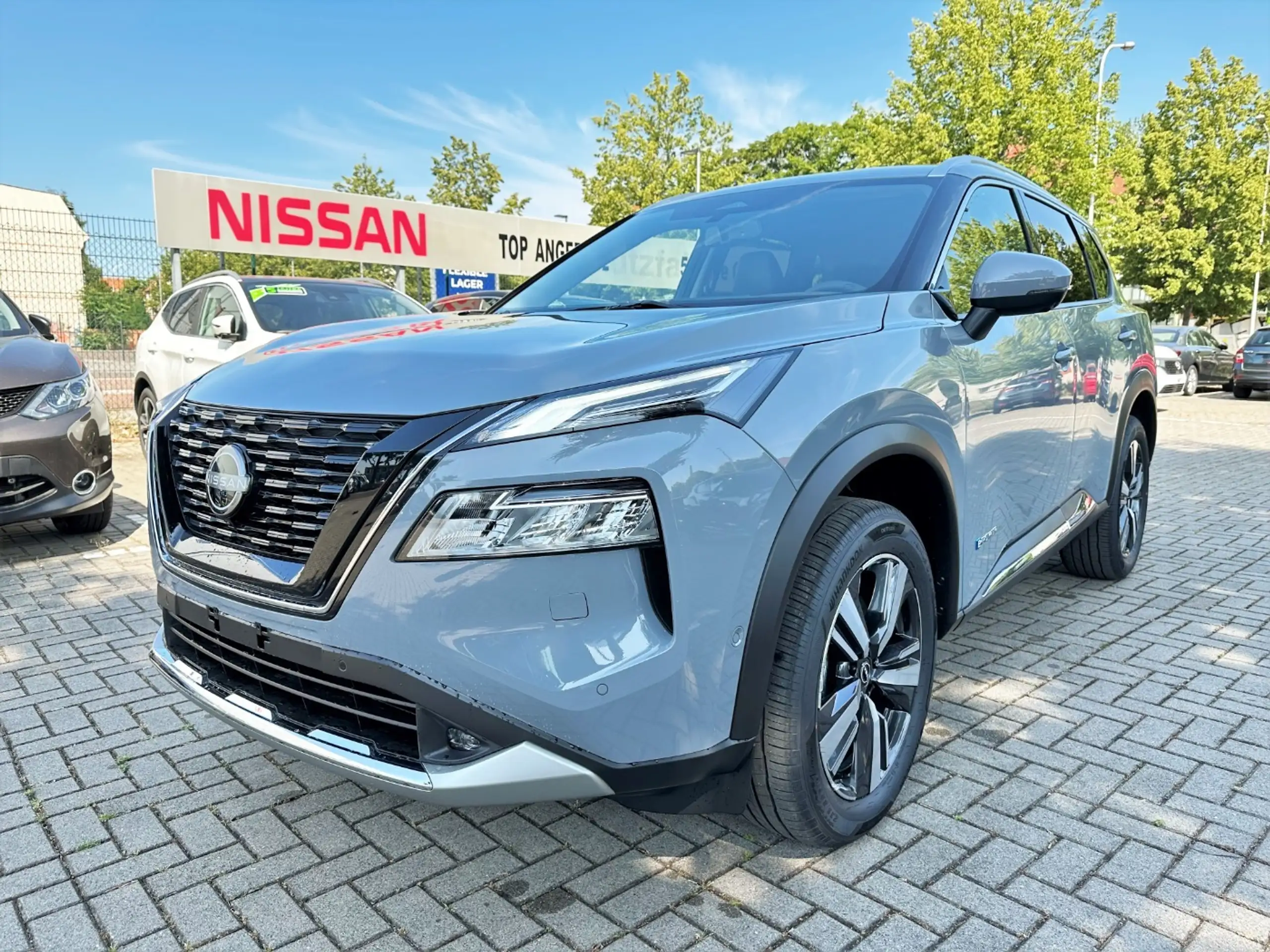 Nissan - X-Trail