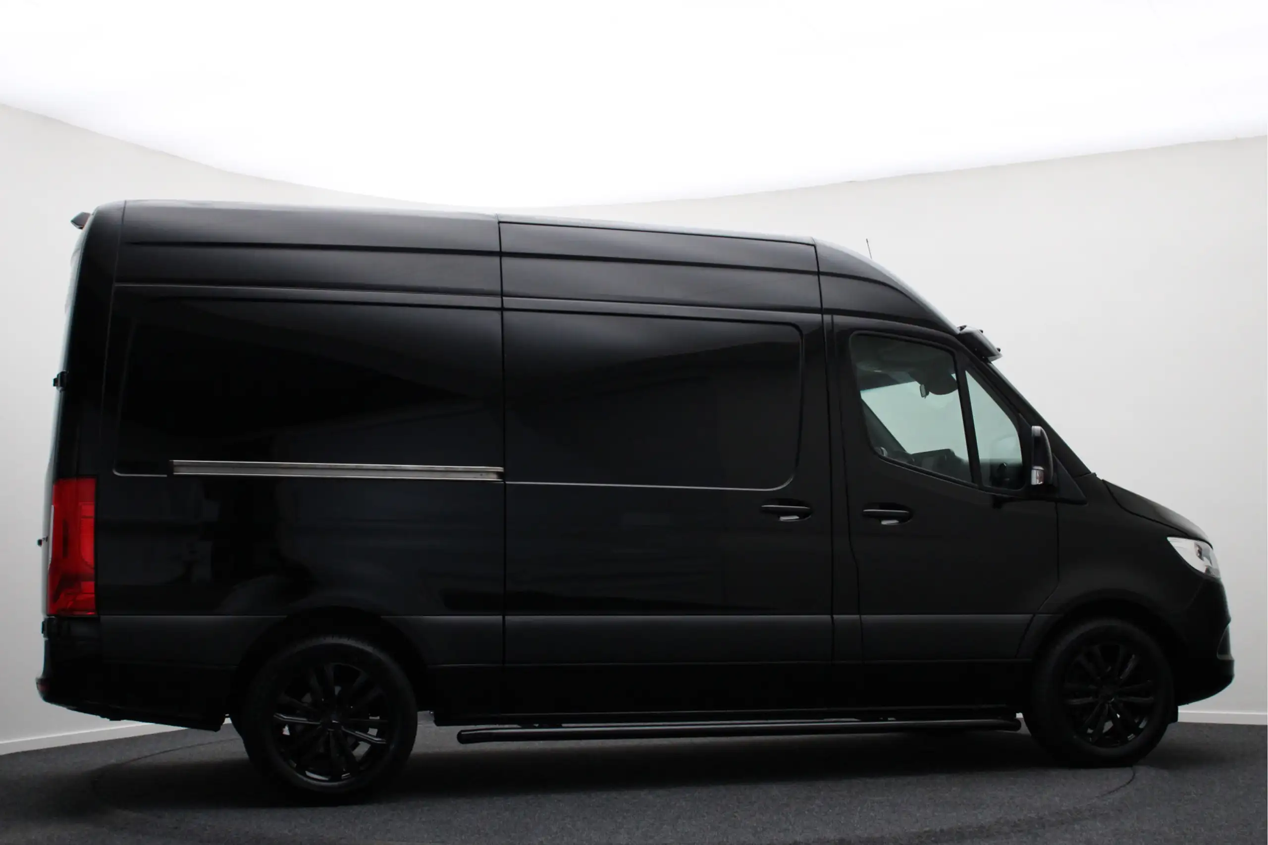 Mercedes-Benz - Sprinter